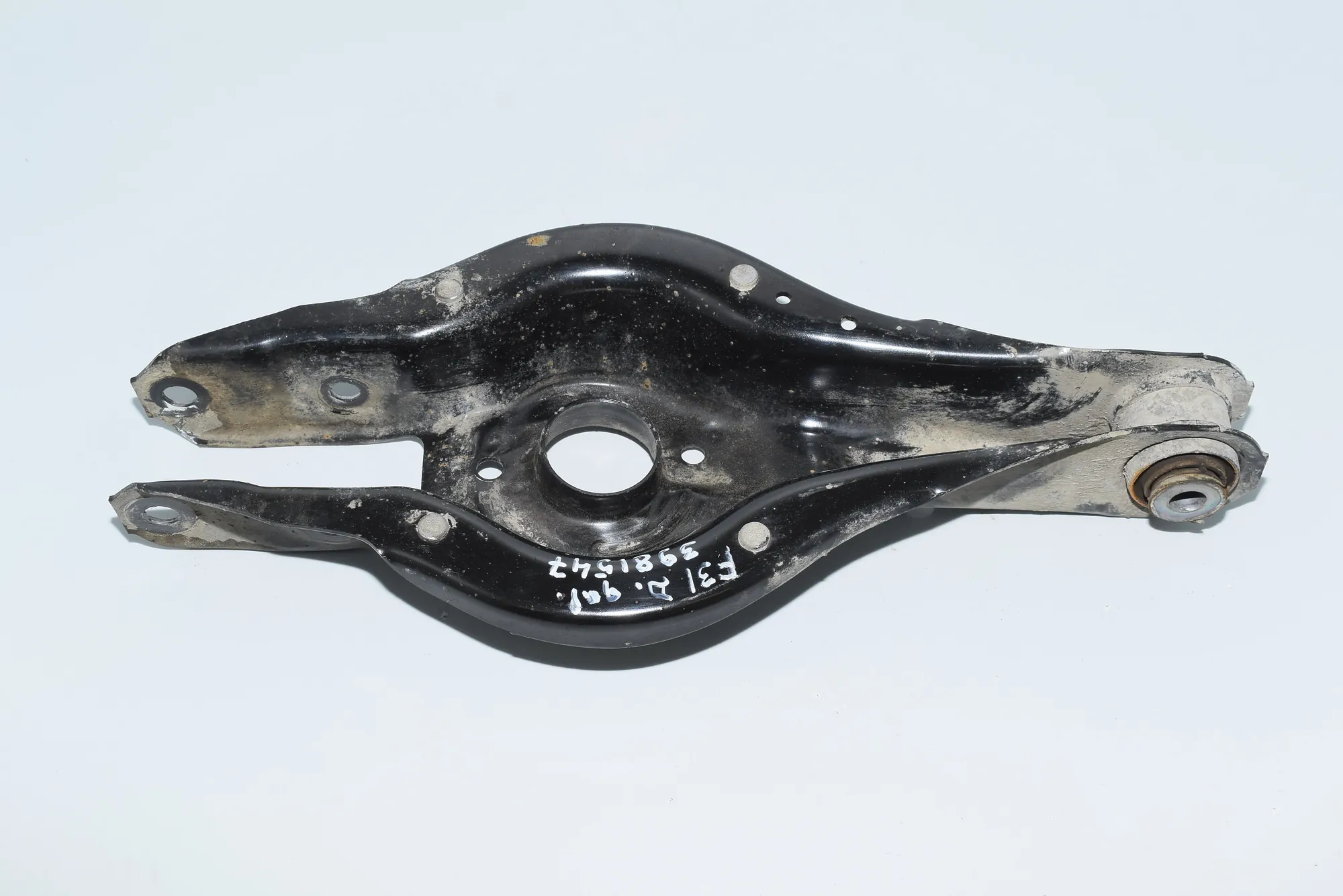 Rear Right Lower Control Arm – OEM 6867540 · BMW 3 Touring (F31) 320 d xDrive 2015 – 4