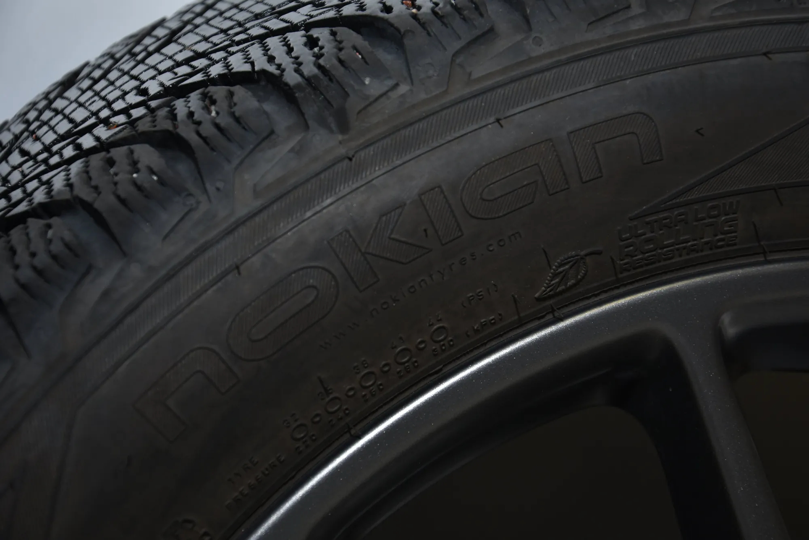 Tire · BMW 3 Touring (F31) 320 d xDrive 2015