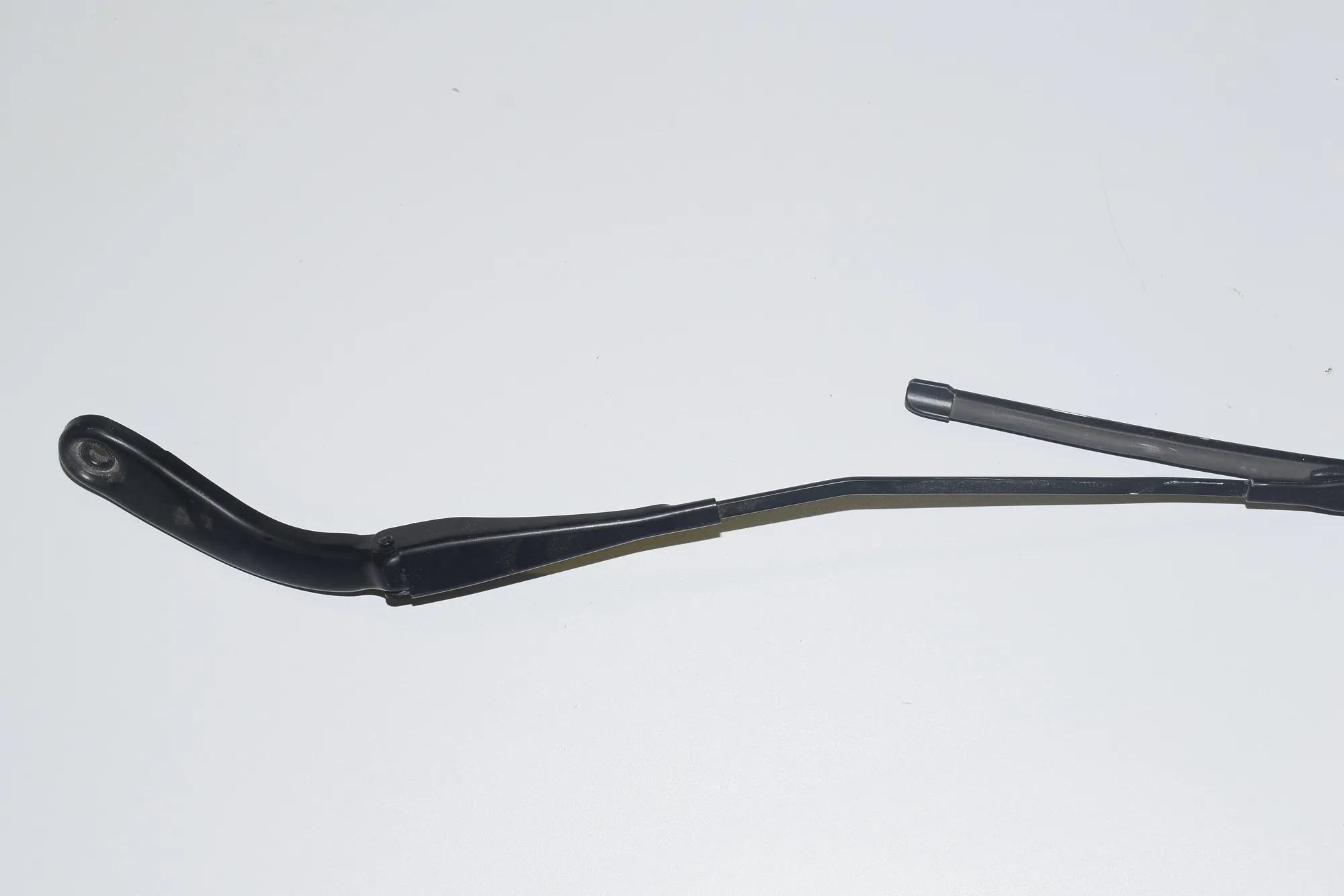 Front Wiper Arms – OEM 7260469 · BMW 3 Touring (F31) 320 d xDrive 2015 – 2