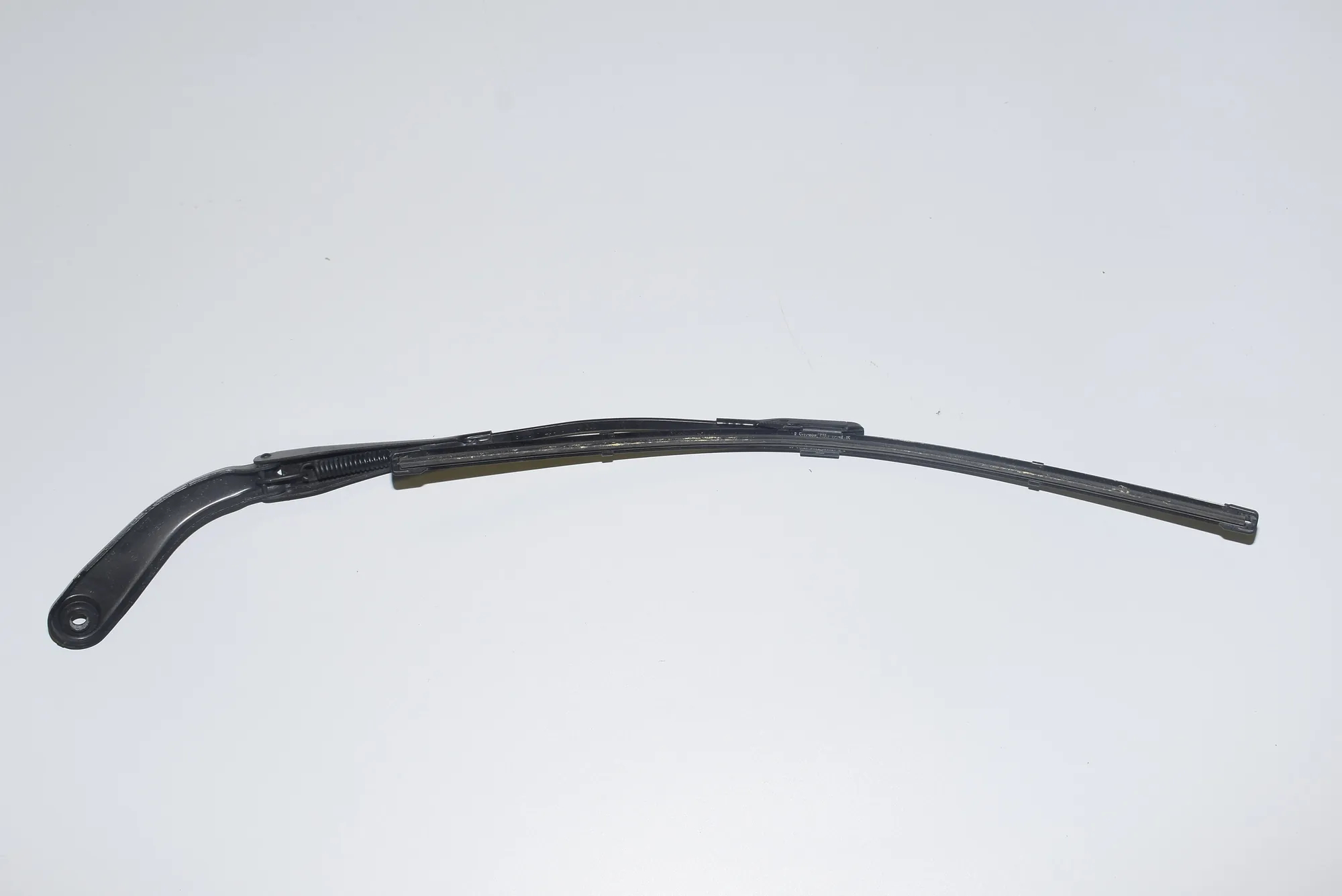 Front Wiper Arms – OEM 7260469 · BMW 3 Touring (F31) 320 d xDrive 2015 – 5