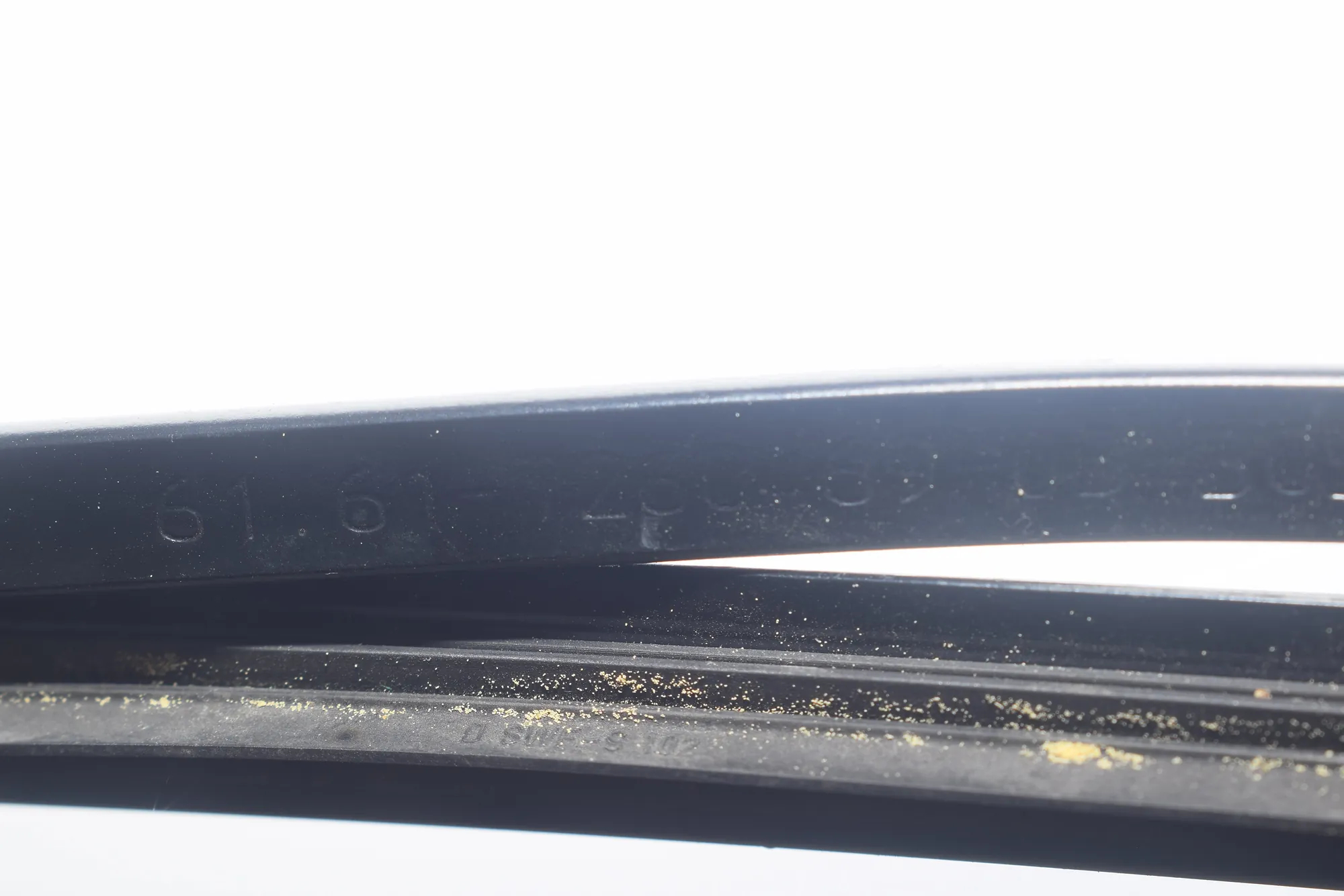 Front Wiper Arms – OEM 7260469 · BMW 3 Touring (F31) 320 d xDrive 2015 – 8