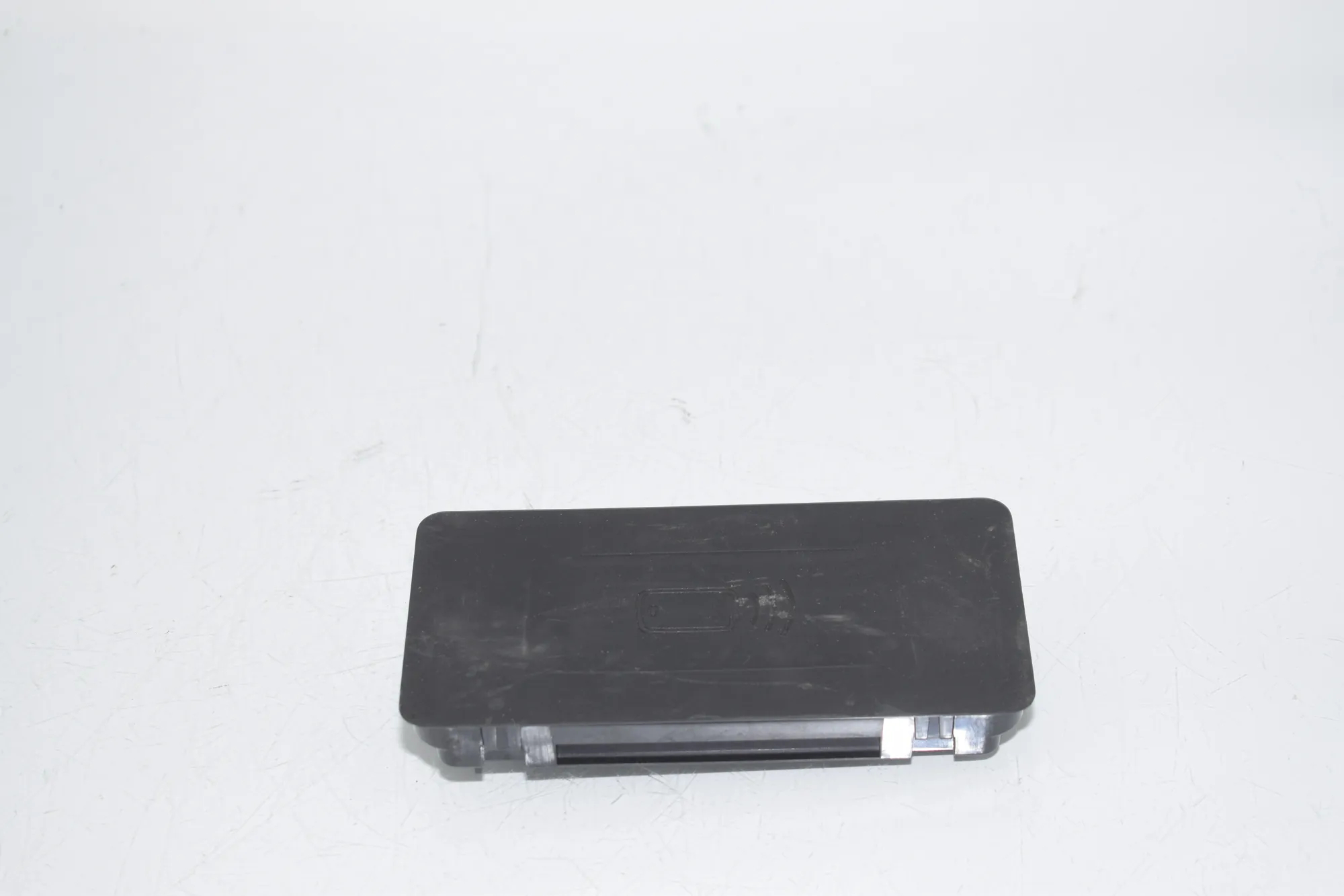 Wireless Charging Station – OEM 5A0D8A8 · BMW 3 Touring (G21) (2019 - -) 320 d 2024