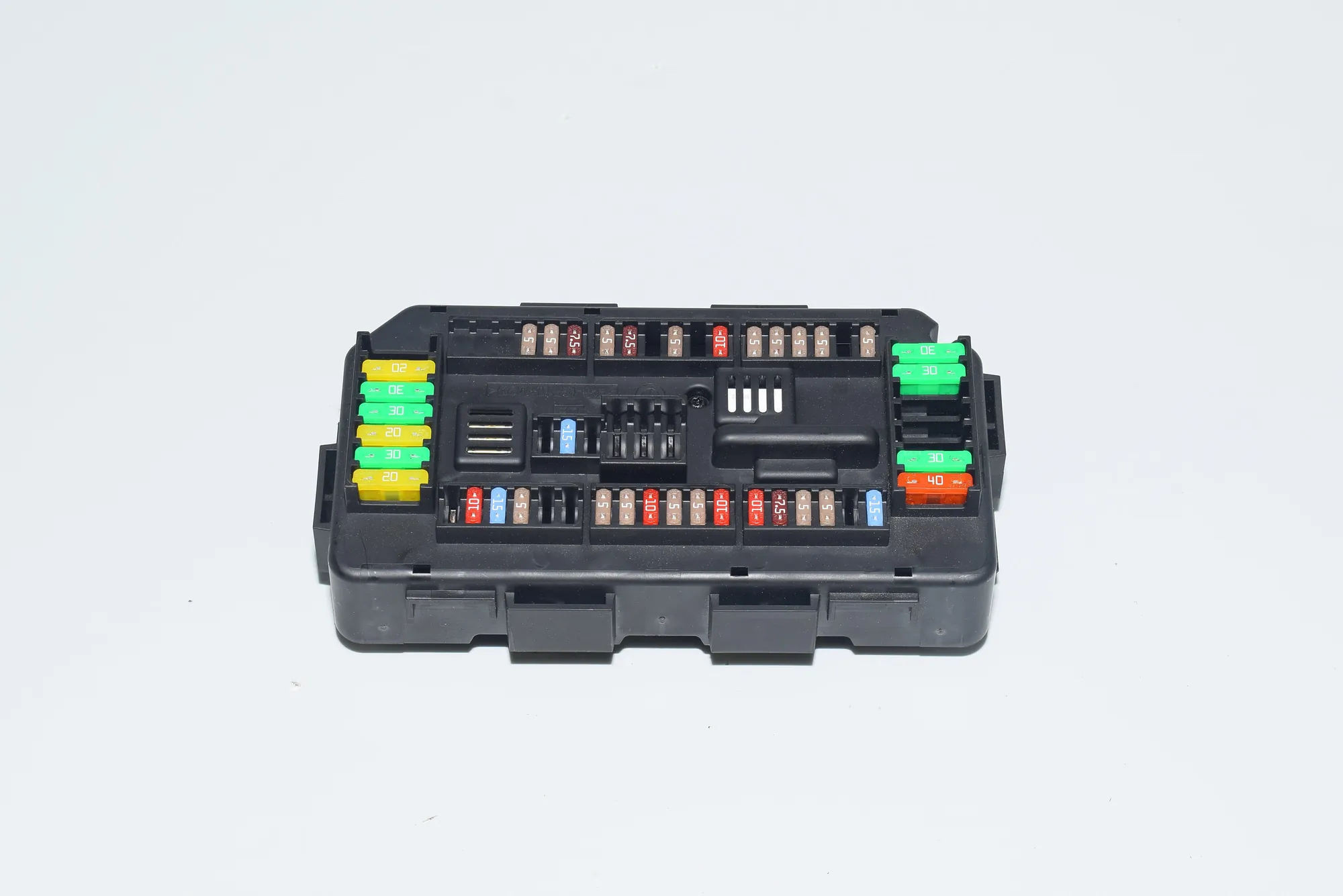 Fuse Box – OEM 9389068 · BMW 3 Touring (F31) 320 d xDrive 2015