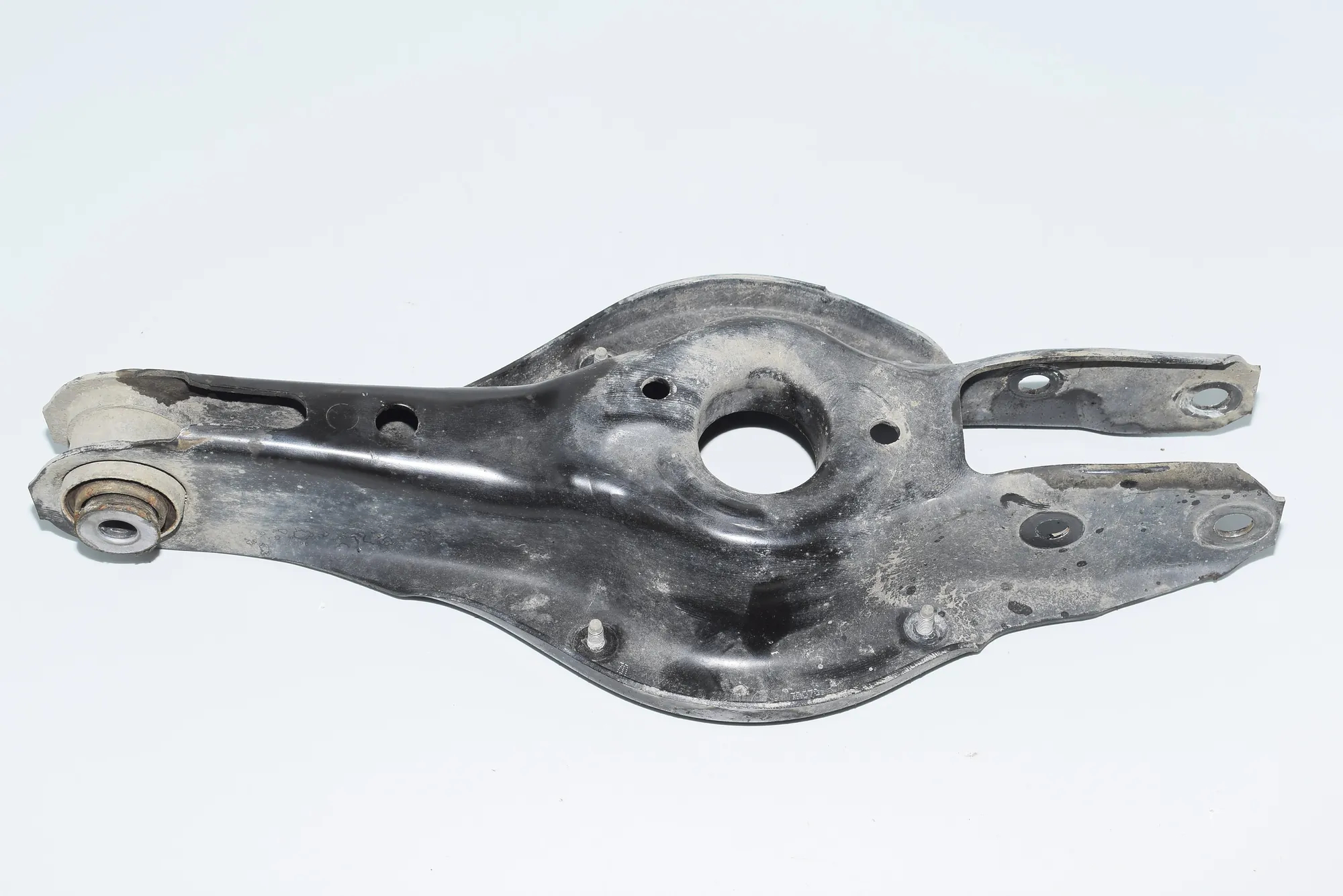 Rear Right Lower Control Arm – OEM 6867540 · BMW 3 Gran Turismo (F34) 320 d xDrive 2016 – 3