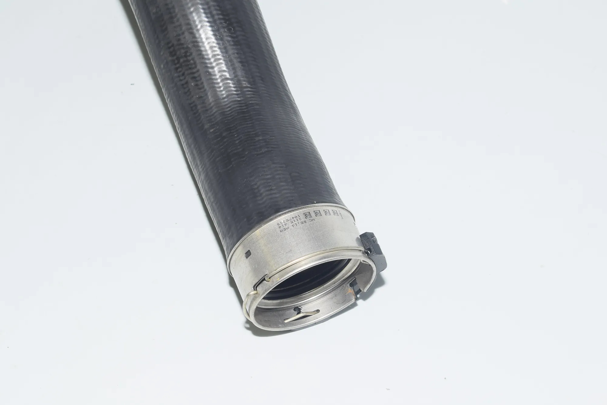 Left Side Intercooler Hose – OEM 8513851 · BMW 3 Gran Turismo (F34) 320 d xDrive 2016 – 5