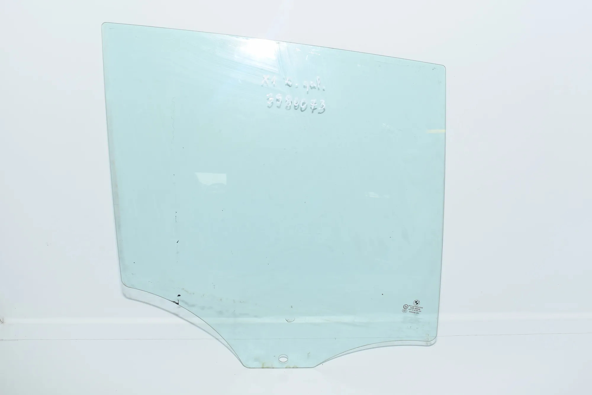 Rear Right Door Window – OEM NA · BMW X1 (E84) xDrive 20 d 2010