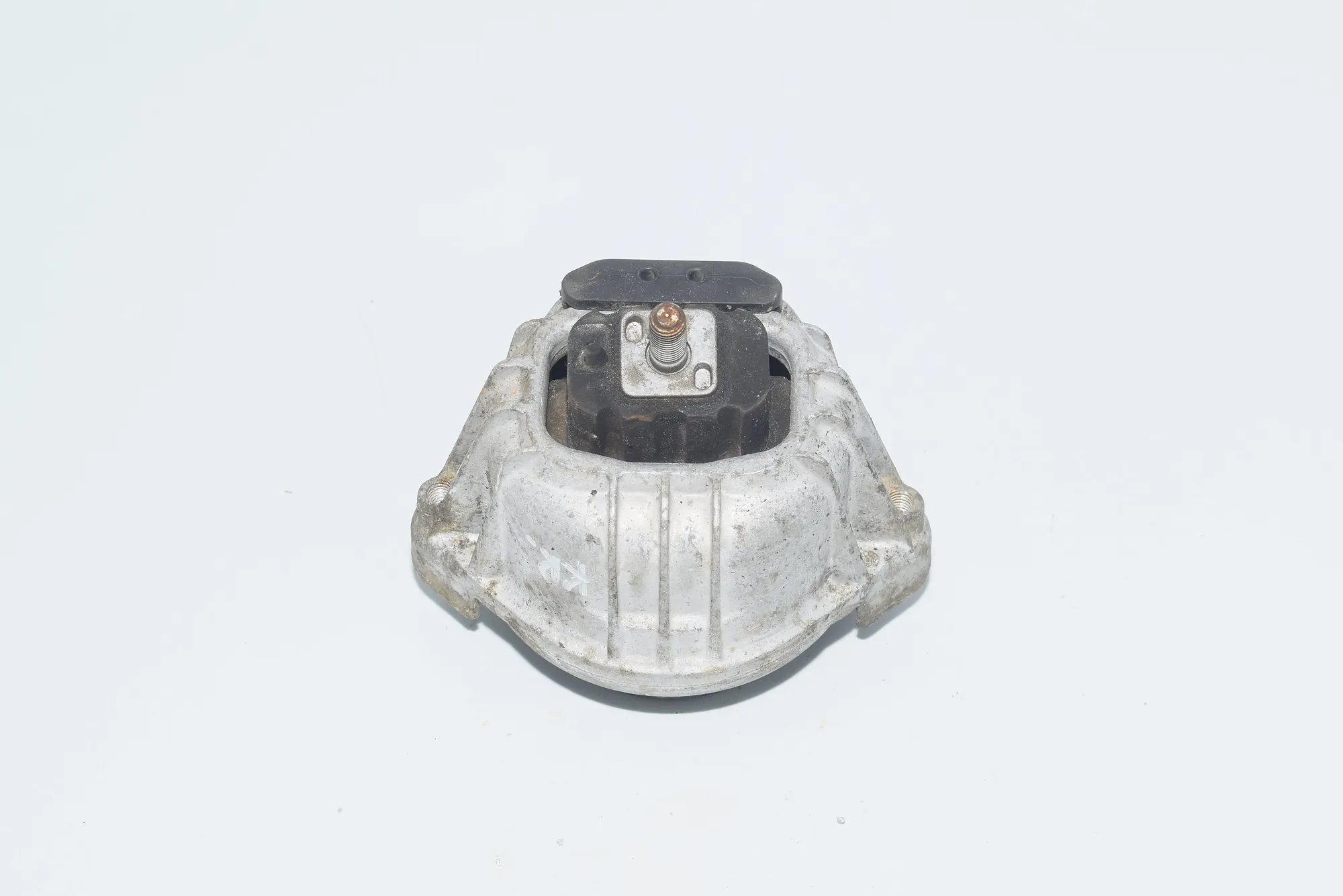 Left Side Engine Mount – OEM 139811 · BMW X1 (E84) xDrive 20 d 2010 – 2