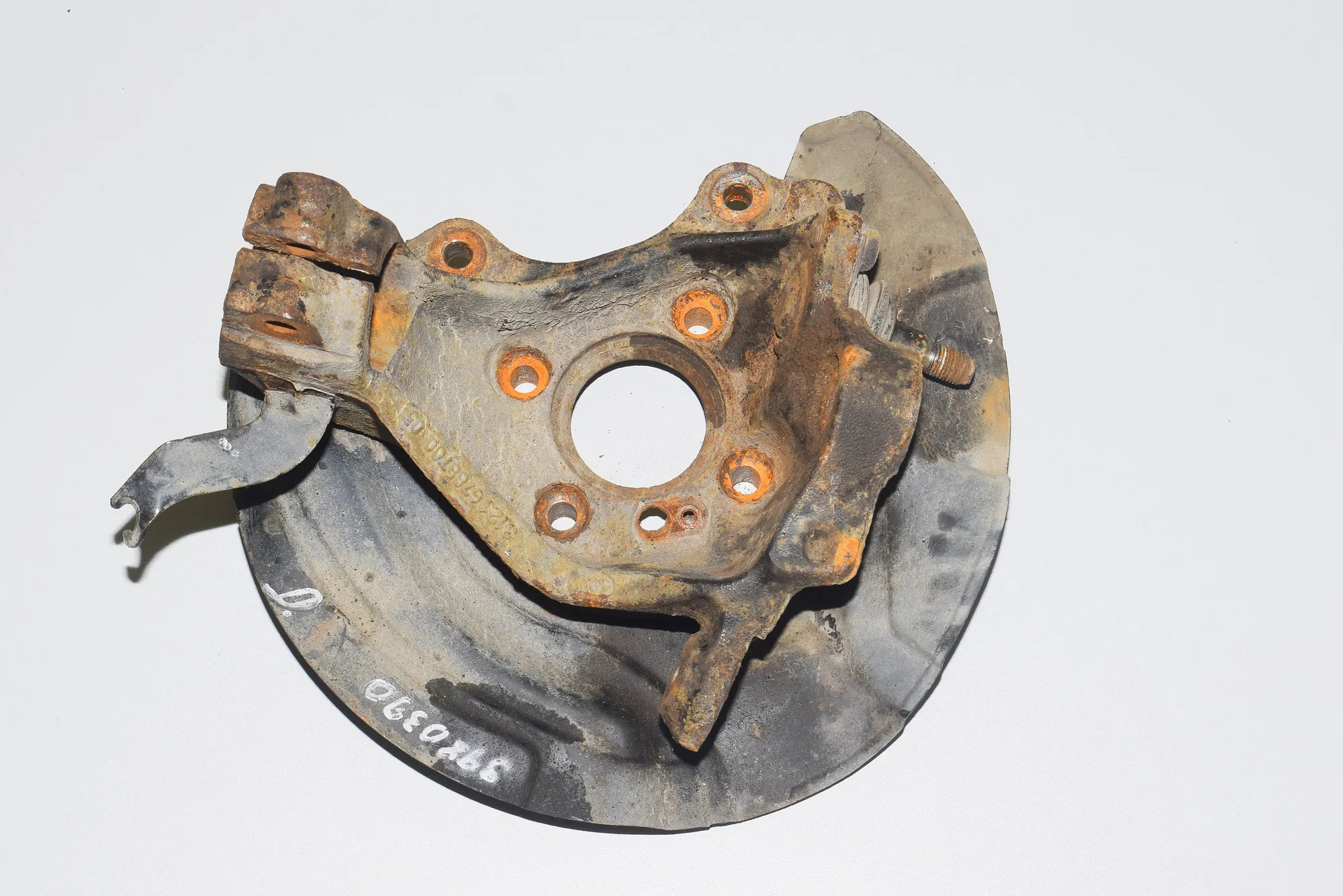 Front Right Wheel Hub – OEM 6788700 · BMW X1 (E84) xDrive 20 d 2010 – 3
