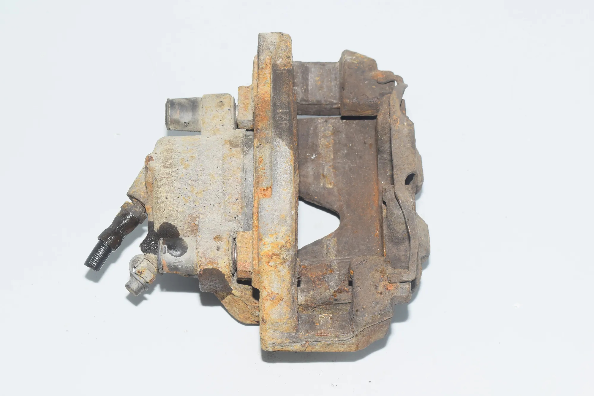Front Right Brake Caliper – OEM NA · BMW X1 (E84) xDrive 20 d 2010 – 4