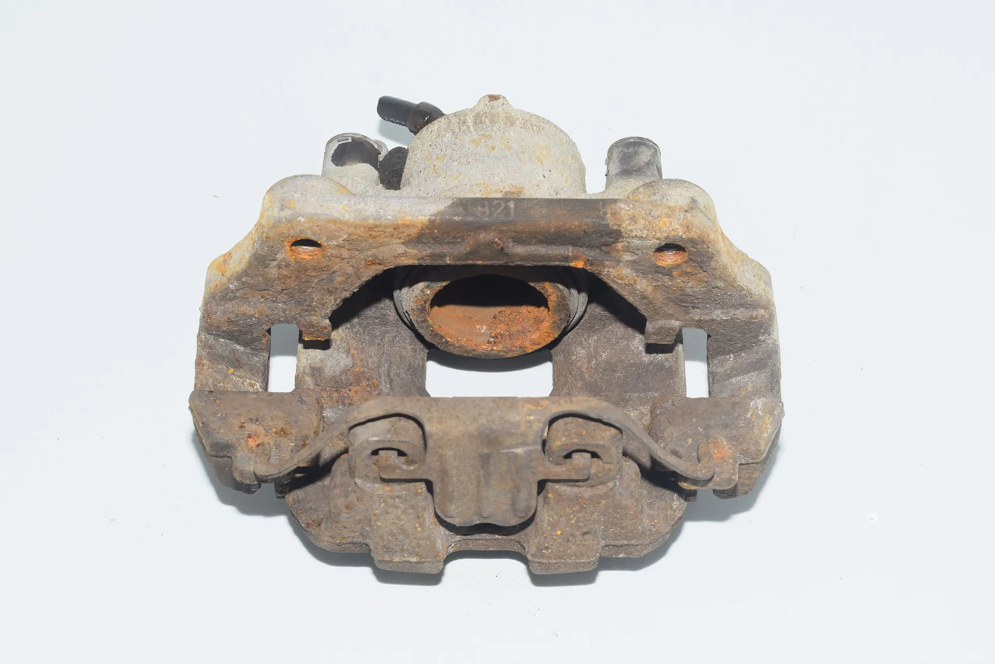 Front Right Brake Caliper – OEM NA · BMW X1 (E84) xDrive 20 d 2010 – 3