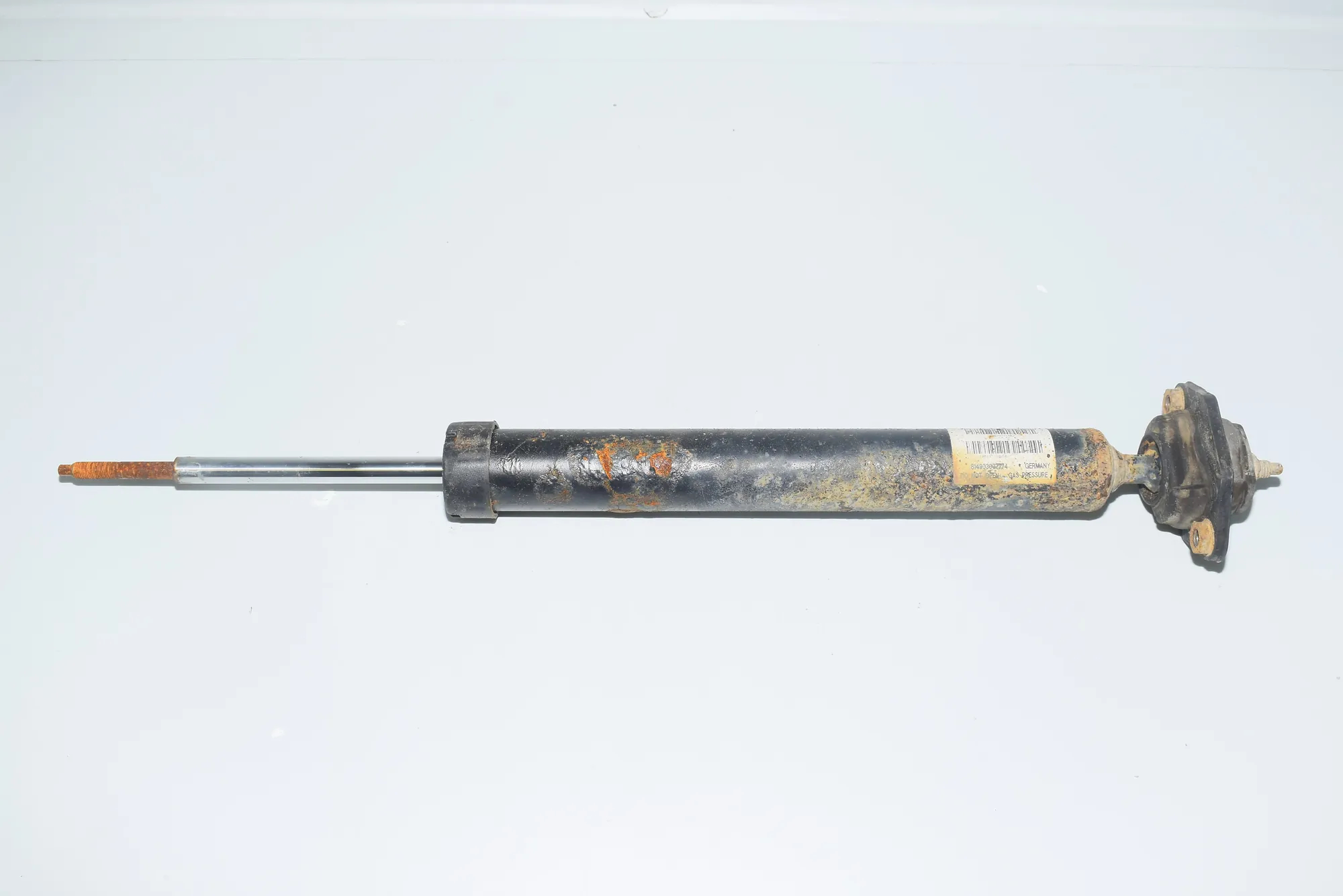 Rear Right Shock Absorber – OEM 6793714 · BMW X1 (E84) xDrive 20 d 2010