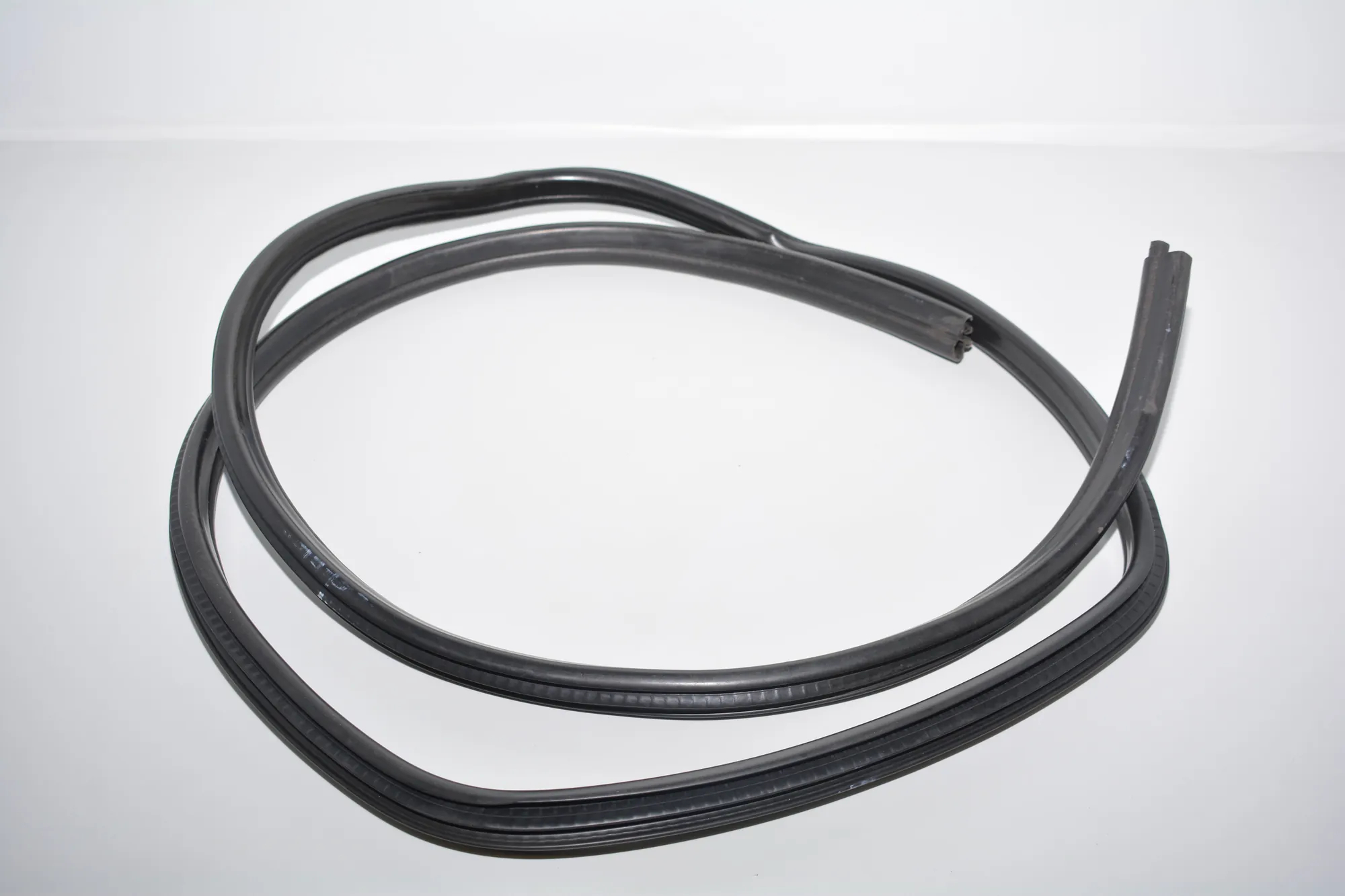 Rear Right Door Seal Rubber – OEM 2990835 · BMW X1 (E84) xDrive 20 d 2010 – 3