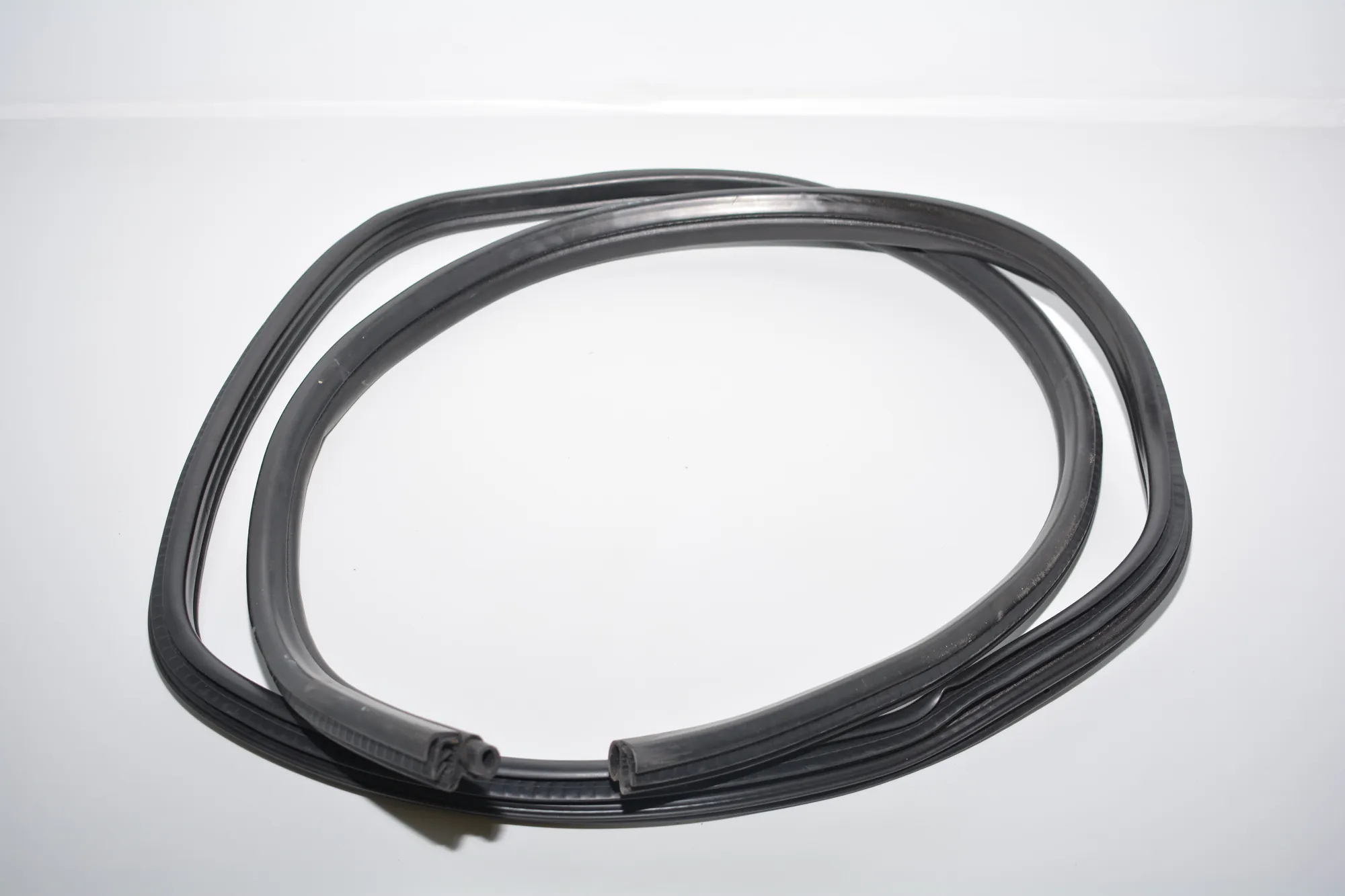 Rear Right Door Seal Rubber – OEM 2990835 · BMW X1 (E84) xDrive 20 d 2010