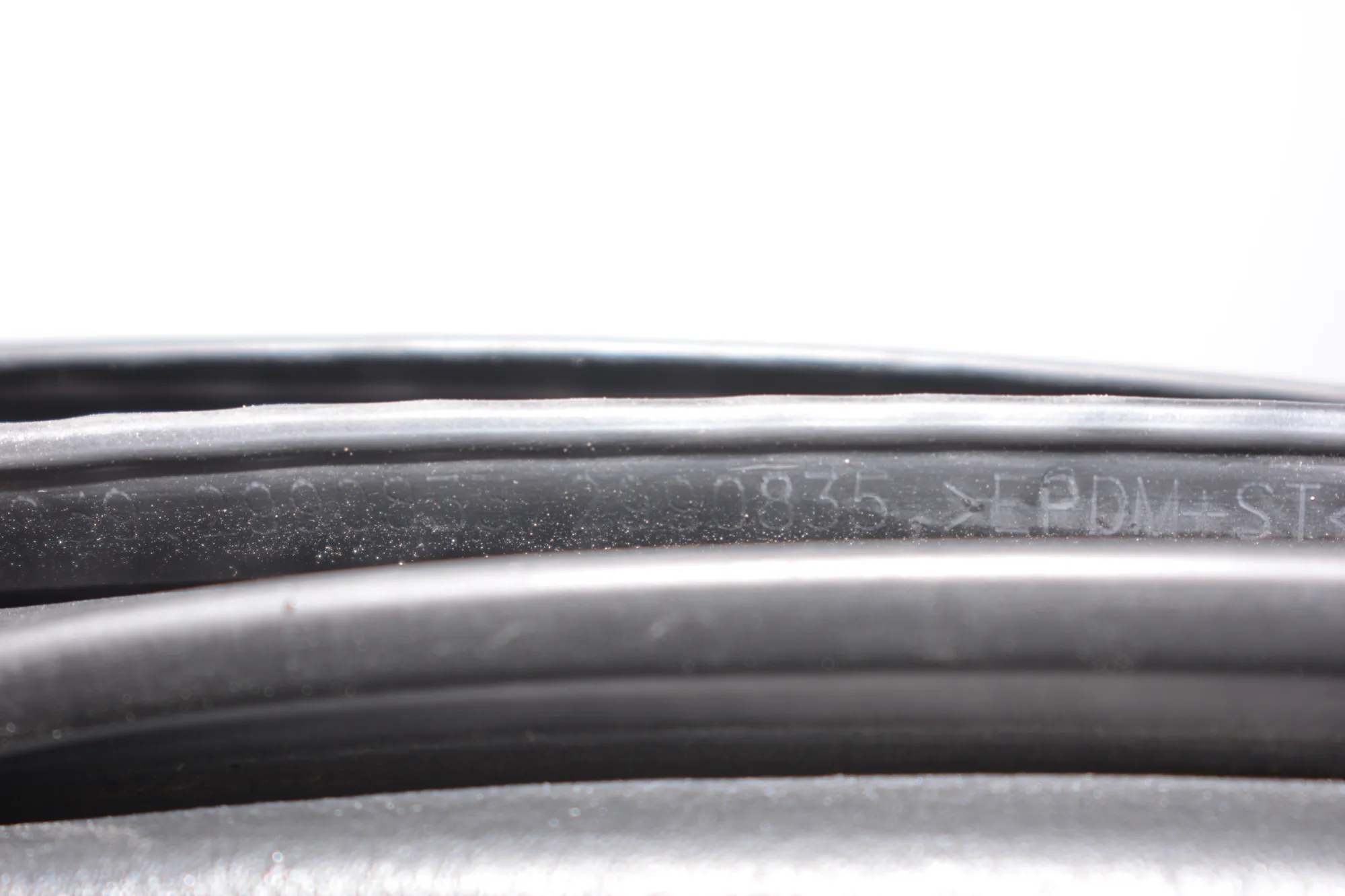 Rear Right Door Seal Rubber – OEM 2990835 · BMW X1 (E84) xDrive 20 d 2010 – 4