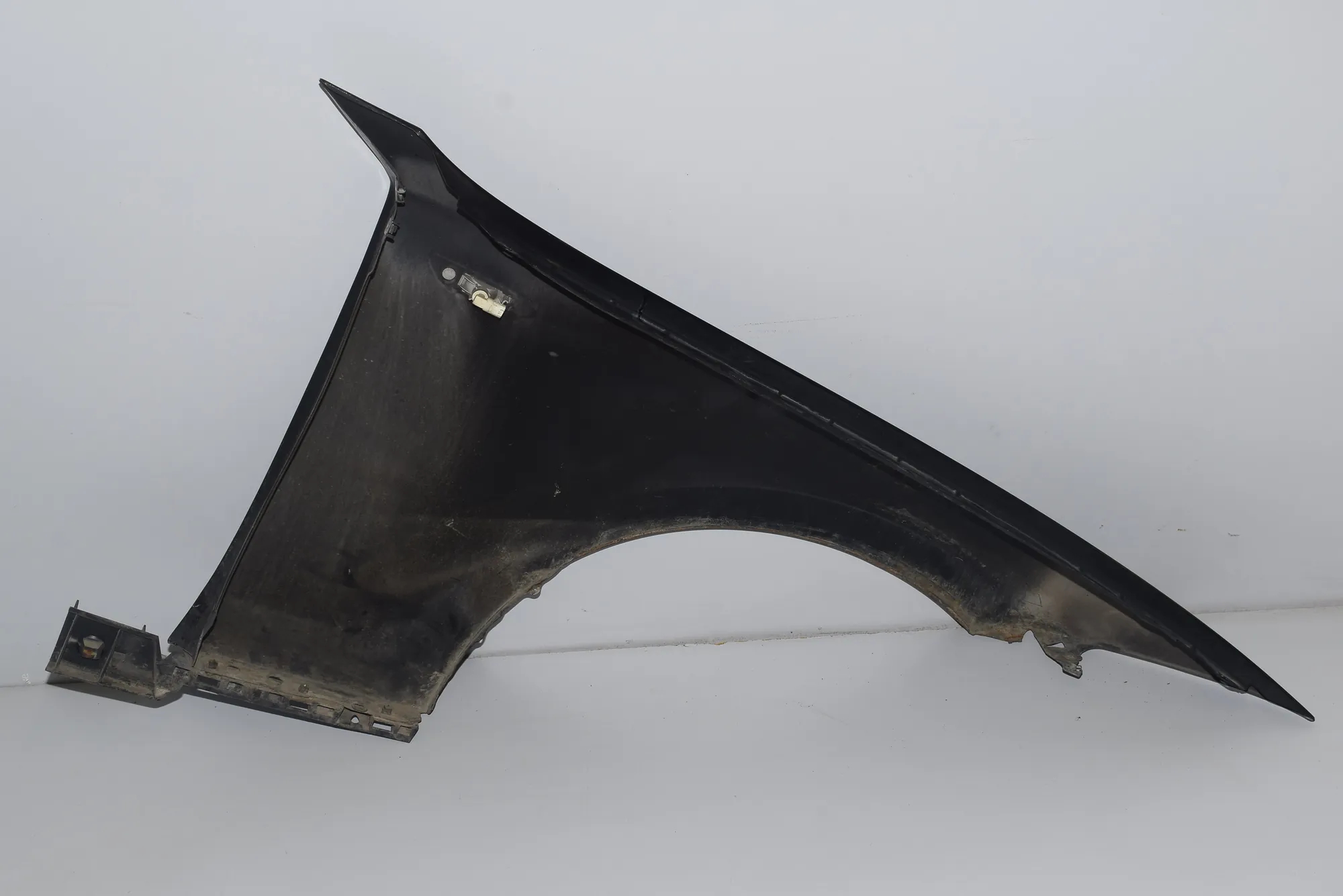 Front Left Fender – OEM NA · BMW 1 (E87) 118 d 2007 – 4