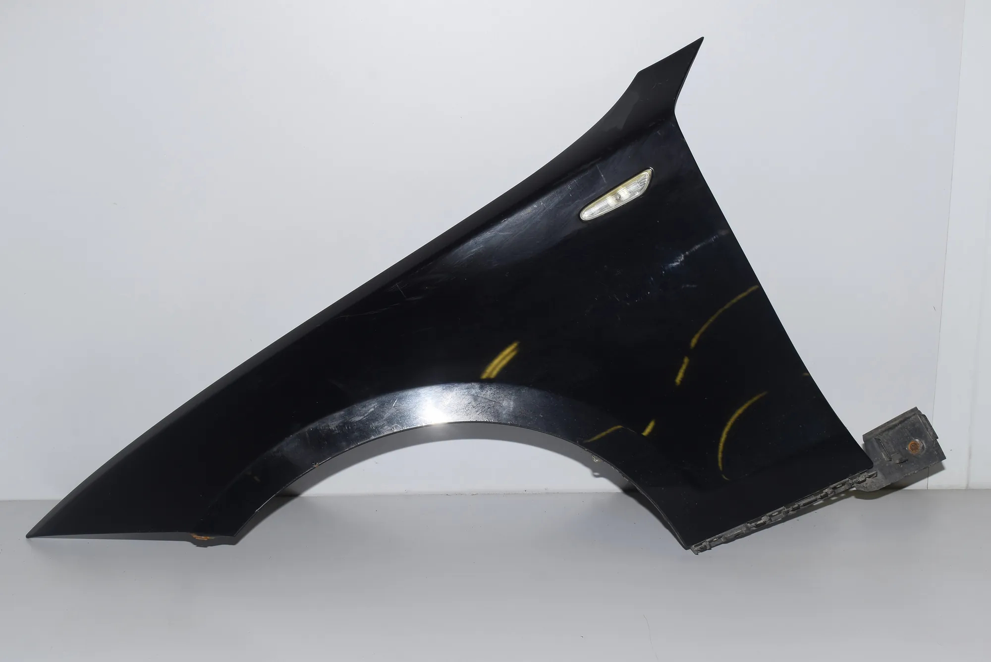 Front Left Fender – OEM NA · BMW 1 (E87) 118 d 2007 – 2