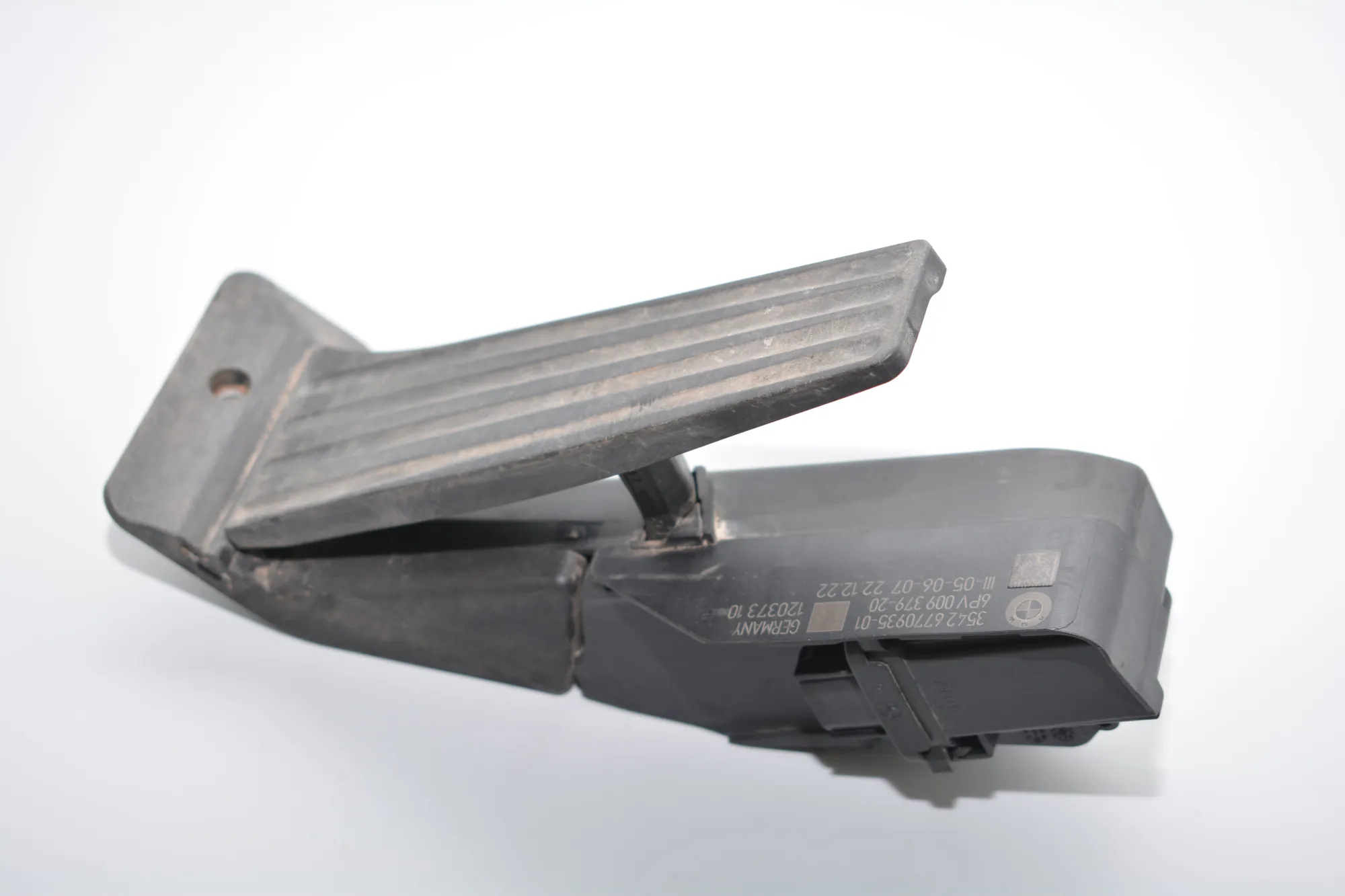 Throttle Pedal – OEM 6770935 · BMW 1 (E87) 118 d 2007