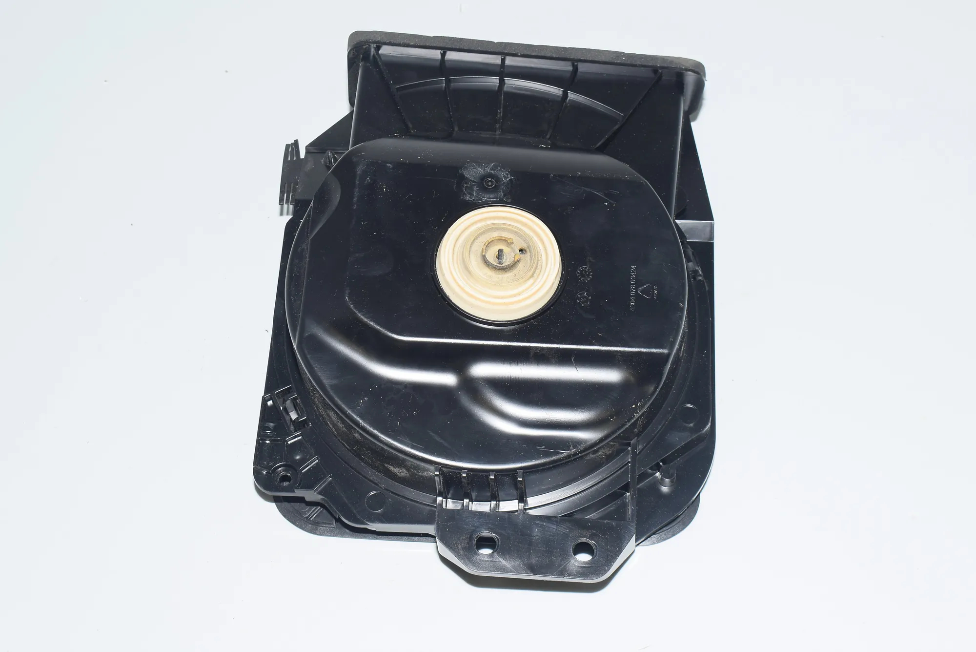 Subwoofer – OEM 9210147 · BMW 3 Touring (F31) 320 d 2013 – 4