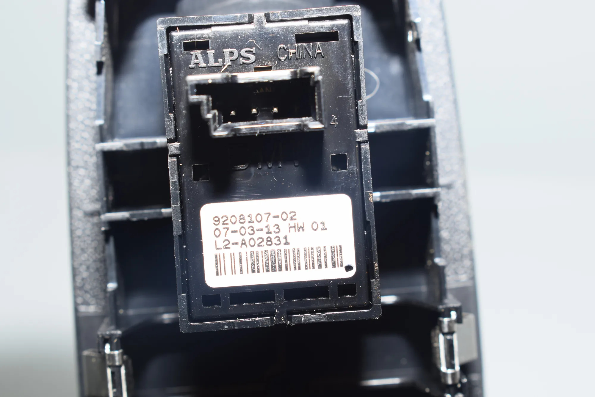 Front Right Door Window Switch – OEM 9208107 · BMW 3 Touring (F31) 320 d 2013 – 6