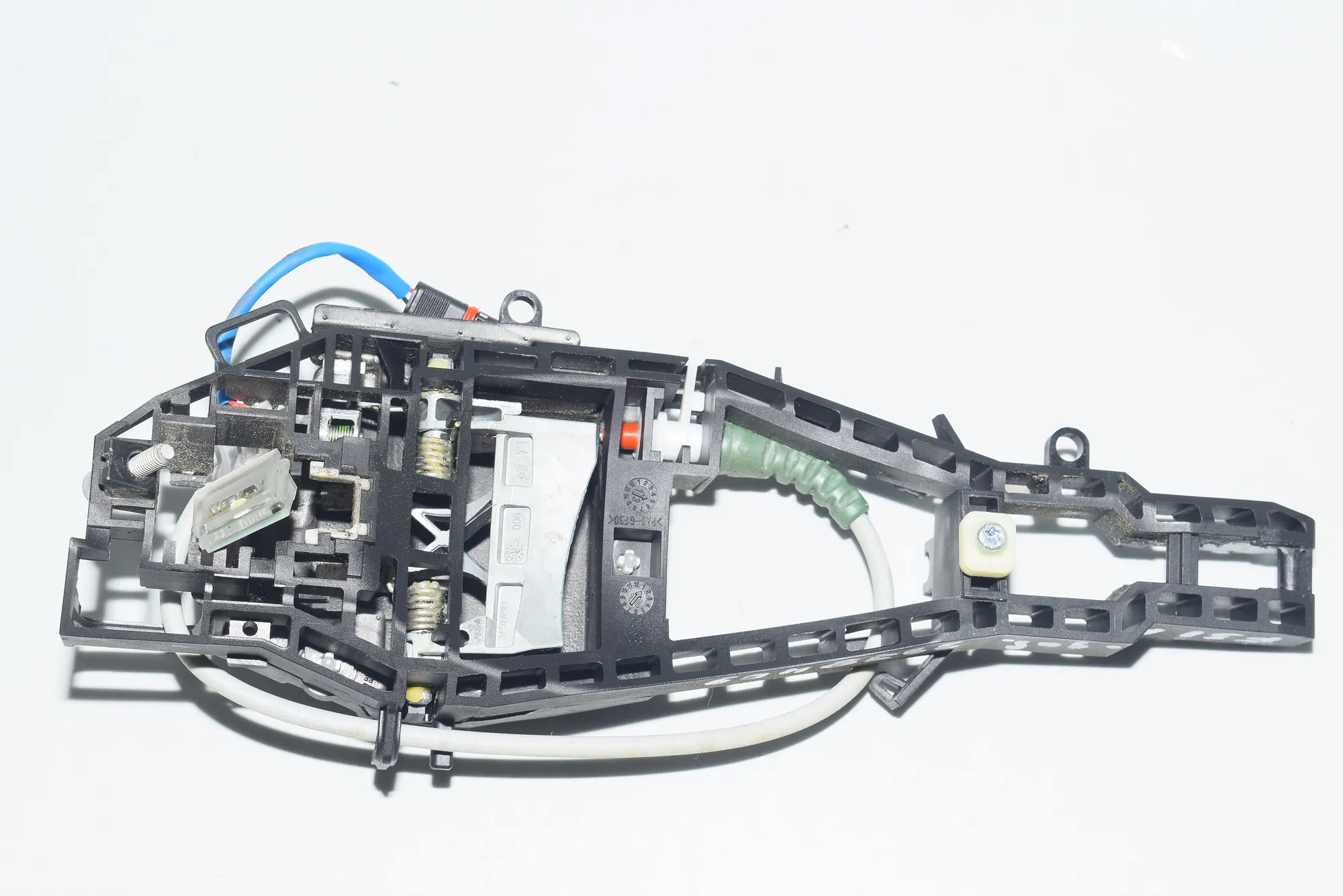 Rear Left Door Interior Handle Frame – OEM 7332267 · BMW 3 Touring (F31) 320 d 2013 – 2