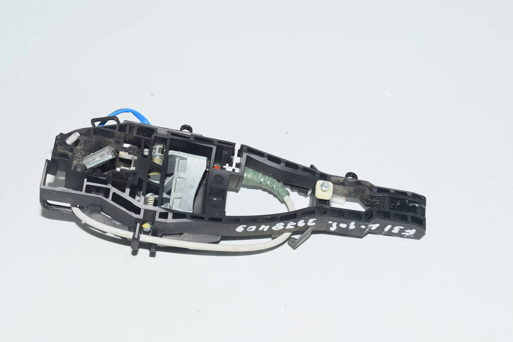 Rear Left Door Interior Handle Frame – OEM 7332267 · BMW 3 Touring (F31) 320 d 2013
