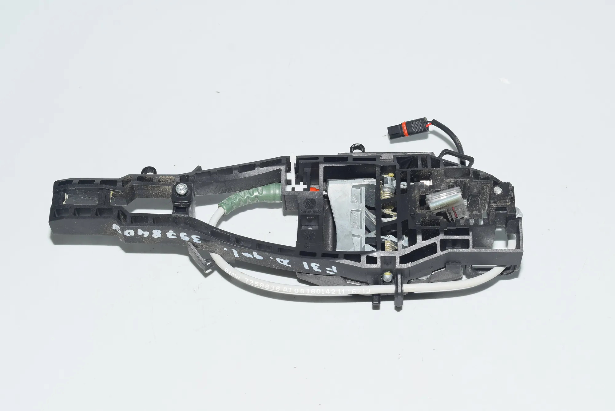 Rear Right Door Interior Handle Frame – OEM 7332268 · BMW 3 Touring (F31) 320 d 2013 – 4