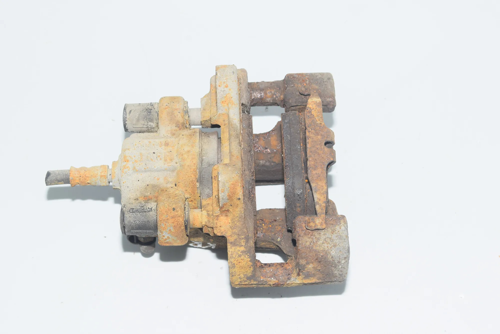 Rear Left Brake Caliper – OEM NA · BMW 3 Touring (F31) 320 d 2013 – 4