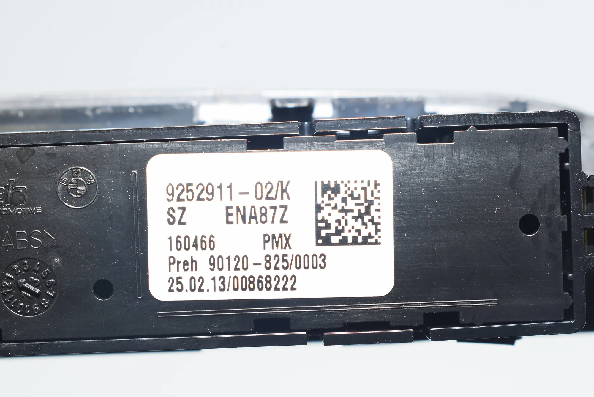 Button Switch Panel – OEM 9252911 · BMW 3 Touring (F31) 320 d 2013 – 5