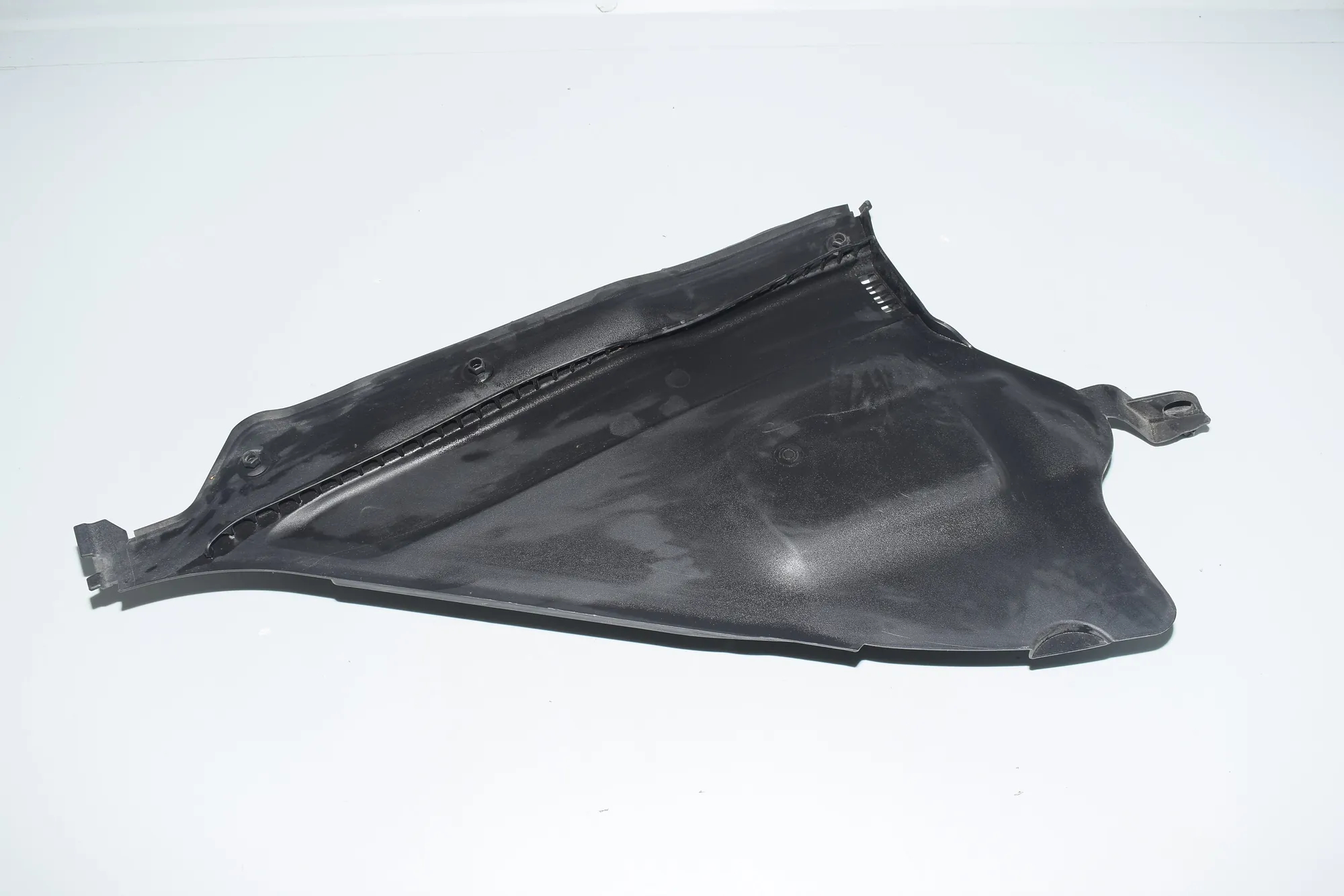 Other Trim Parts – OEM 7258179 · BMW 3 Touring (F31) 320 d 2013 – 3