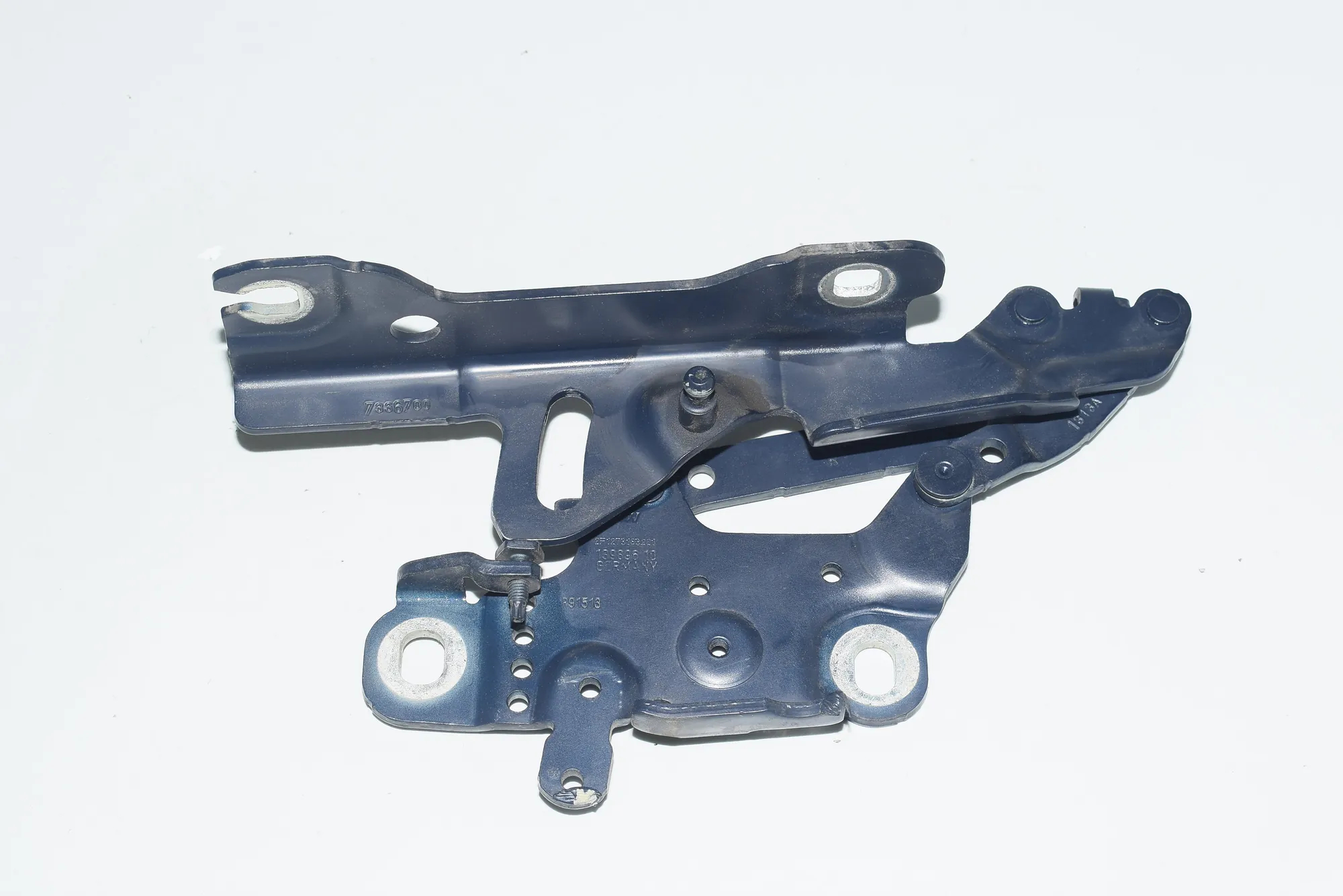 Front Right Bonnet Hinge – OEM 7336700 · BMW 3 Touring (F31) 320 d 2013 – 2