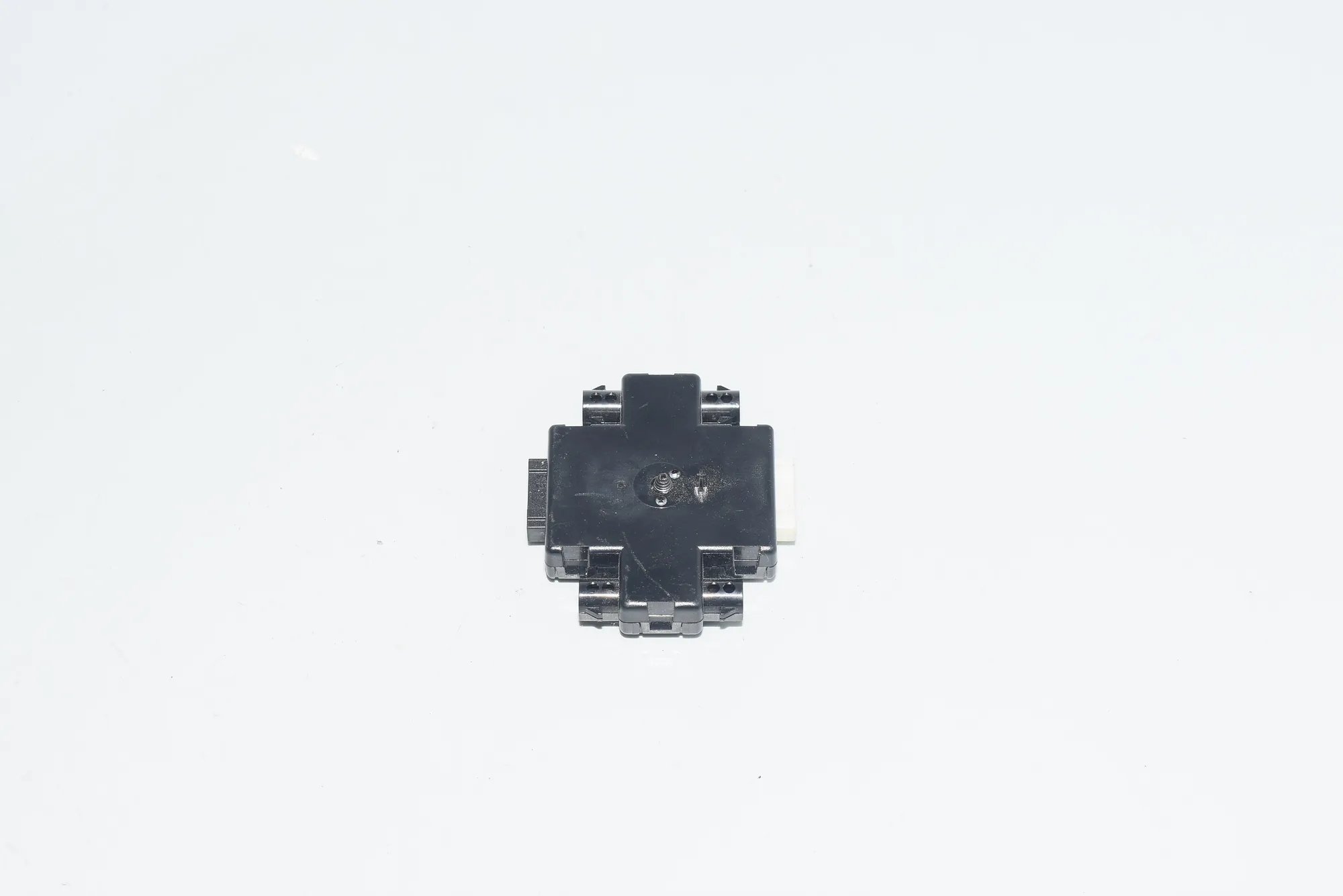 Antenna – OEM 9229043 · BMW 3 Touring (F31) 320 d 2013 – 4