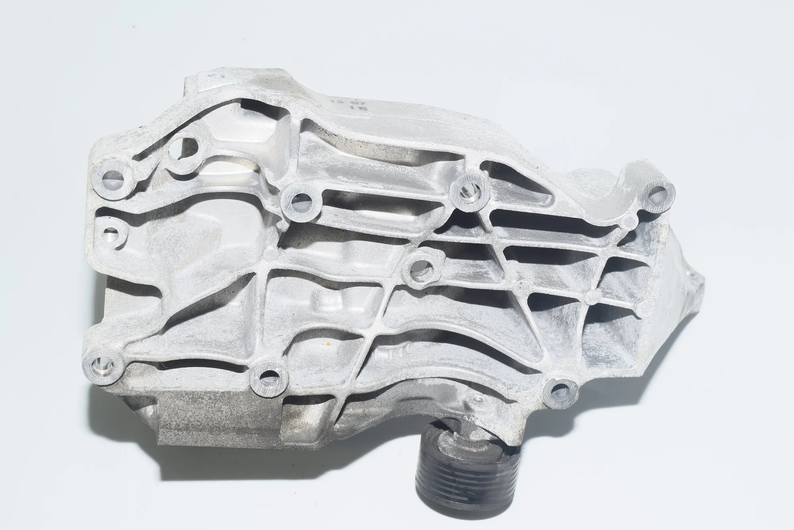 Left Side Engine Bracket – OEM 7802639 · BMW 3 3 Touring (E91) (2004 - 2012) 320 d (2007 - 2010, 2.0 L, 130 kW) 2009 – 2