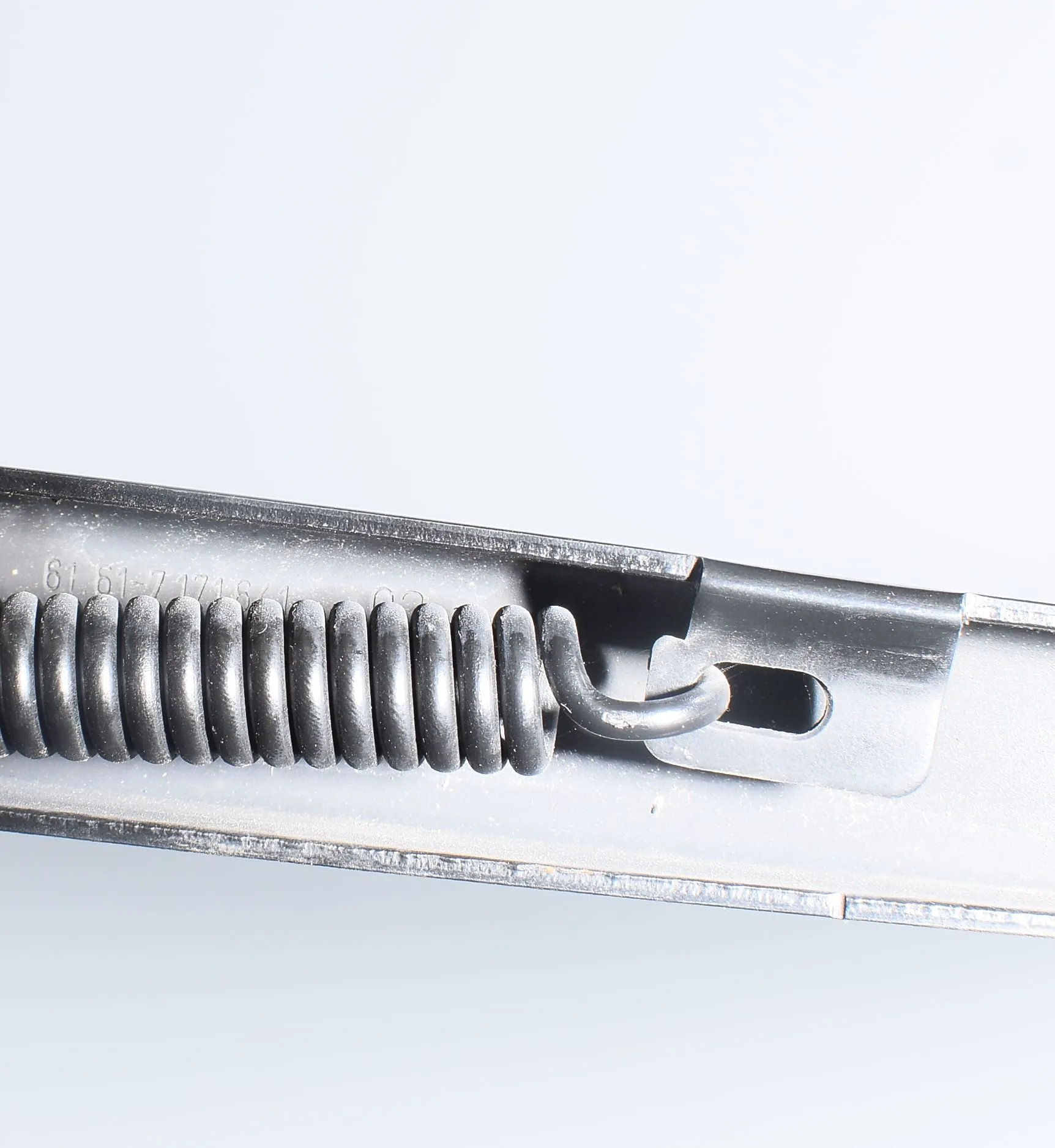 Front Wiper Arms – OEM 7171641 · BMW 3 Touring (E91) 320 d 2009 – 2