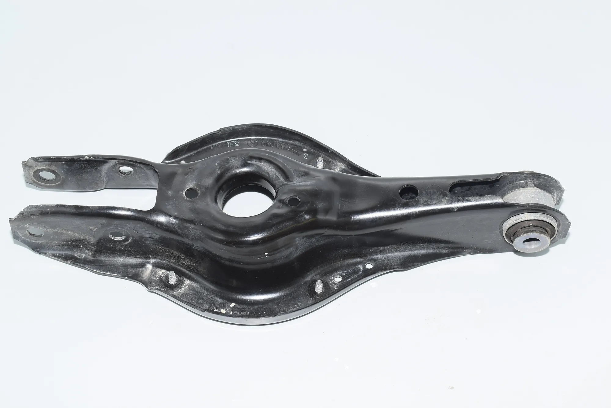Rear Left Lower Control Arm – OEM 6867540 · BMW 3 Touring (F31) 320 d xDrive 2017 – 4