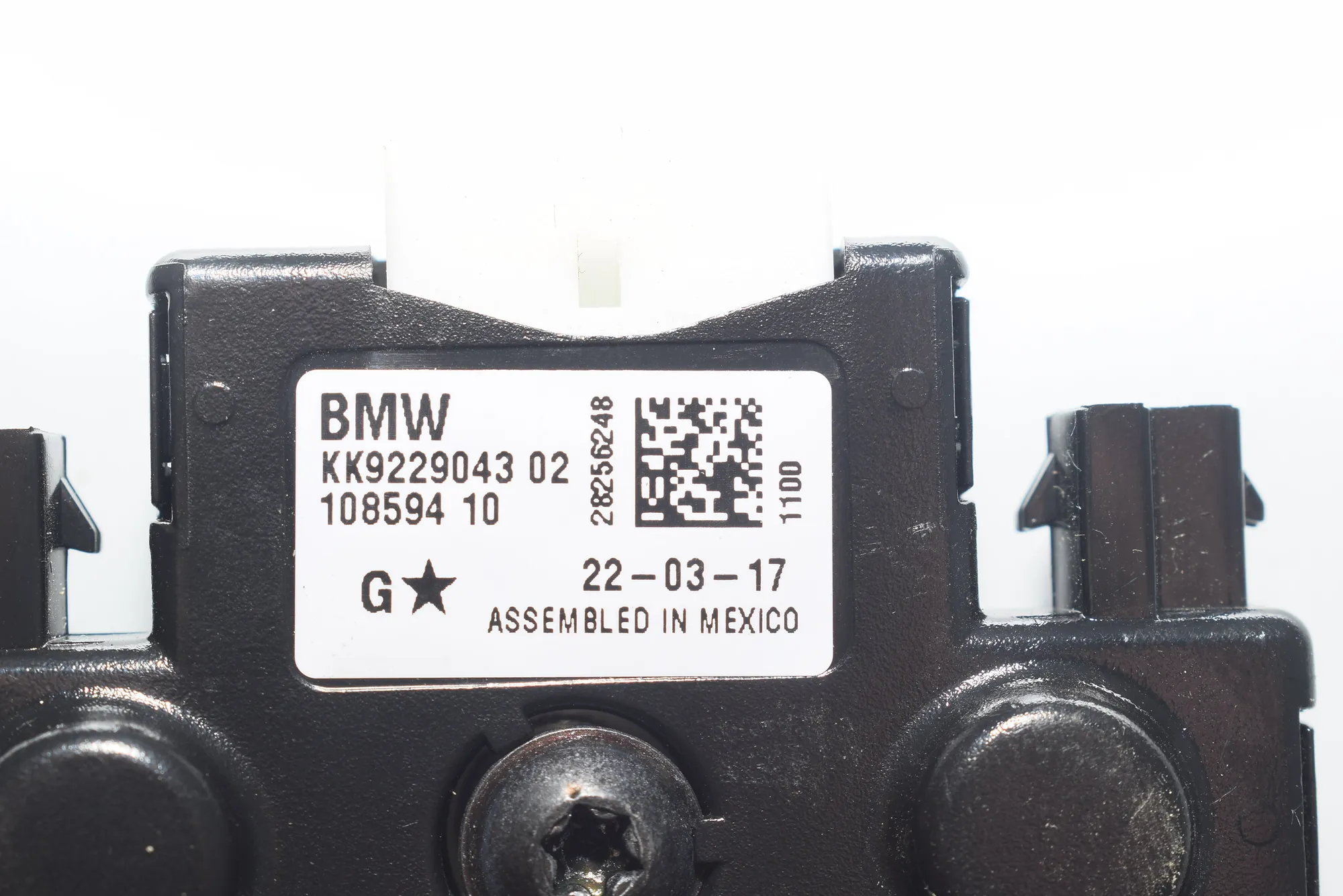 Antenna – OEM 9229043 · BMW 3 Touring (F31) 320 d xDrive 2017 – 5
