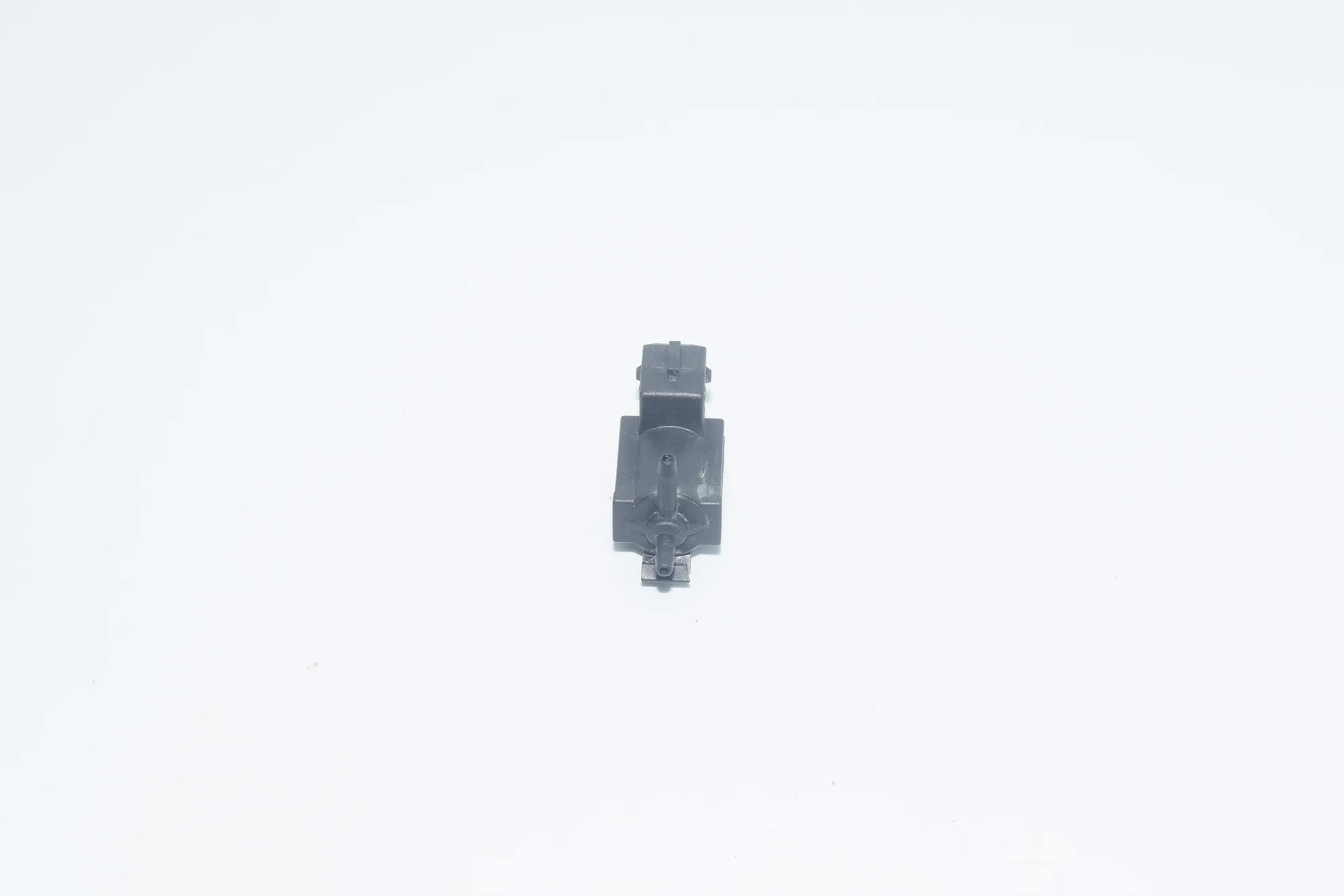 Solenoid Valve – OEM 1742712 · BMW 5 (F10) 520 d 2010 – 5