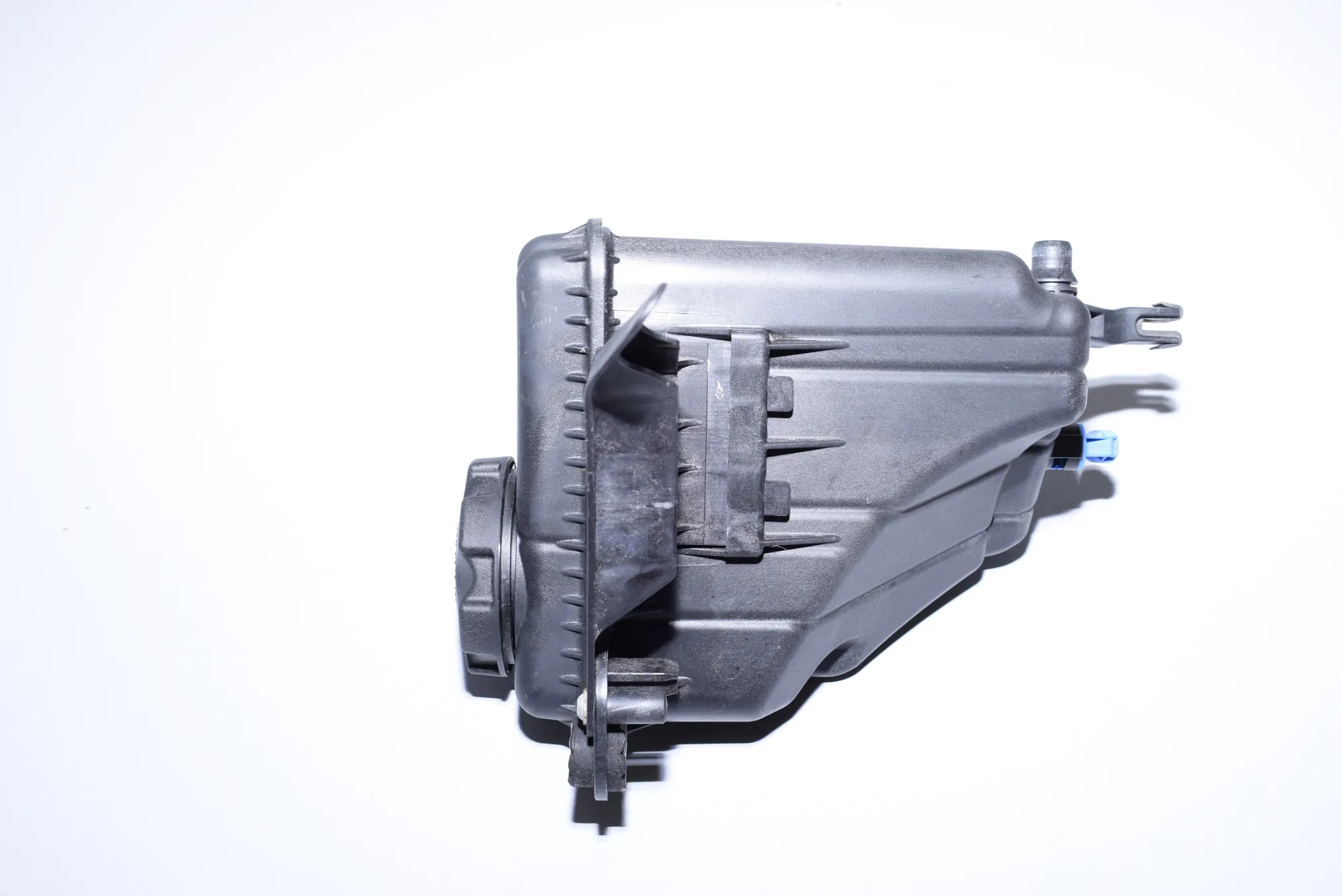 Expansion Tank – OEM 7601949 · BMW 5 (F10) 520 d 2010 – 5