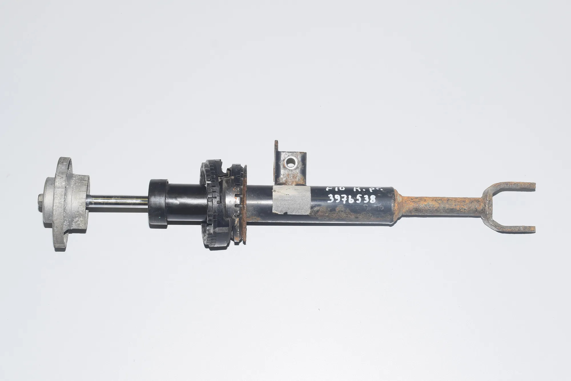 Front Left Shock Absorber – OEM 6795083 · BMW 5 (F10) 520 d 2010