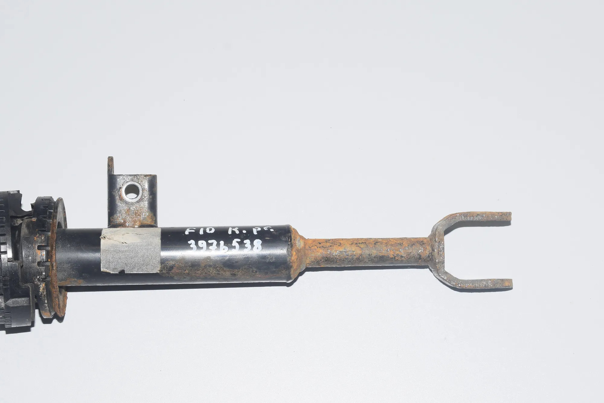 Front Left Shock Absorber – OEM 6795083 · BMW 5 (F10) 520 d 2010 – 3