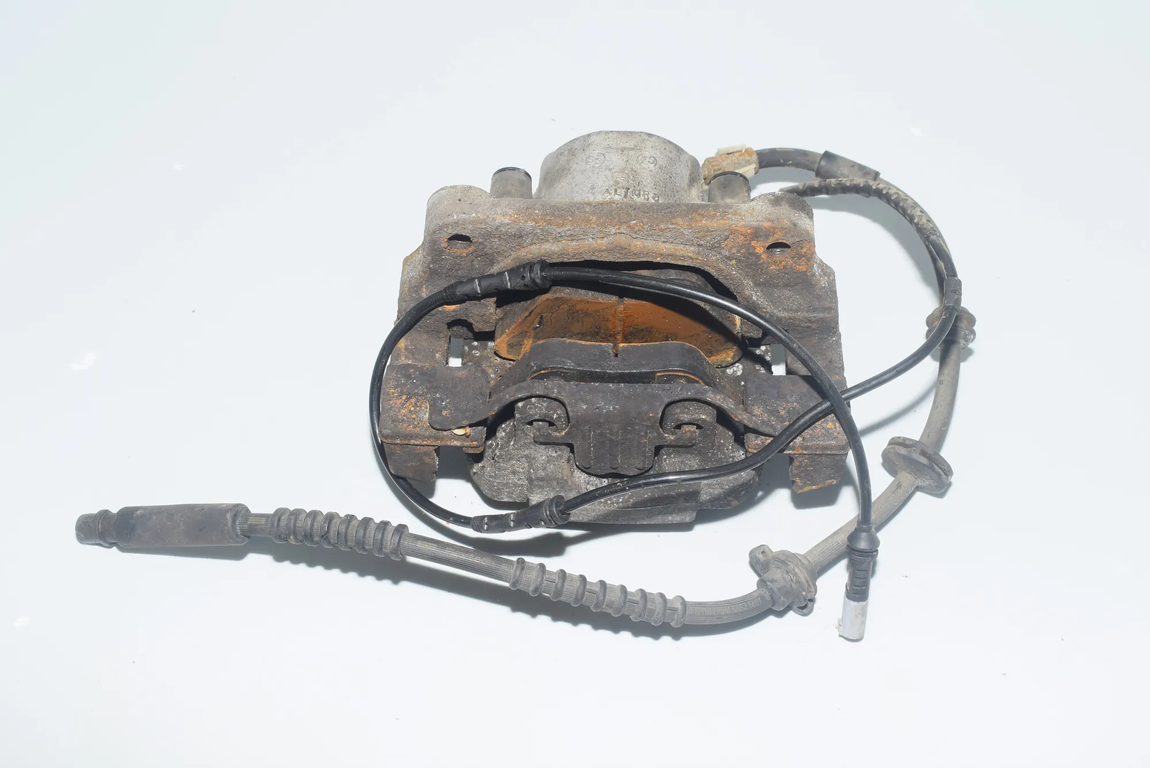 Front Left Brake Caliper · BMW 5 5 (F10) (2009 - 2016) 520 d (2010 - 2014, 2.0 L, 135 kW) 2010 – 2