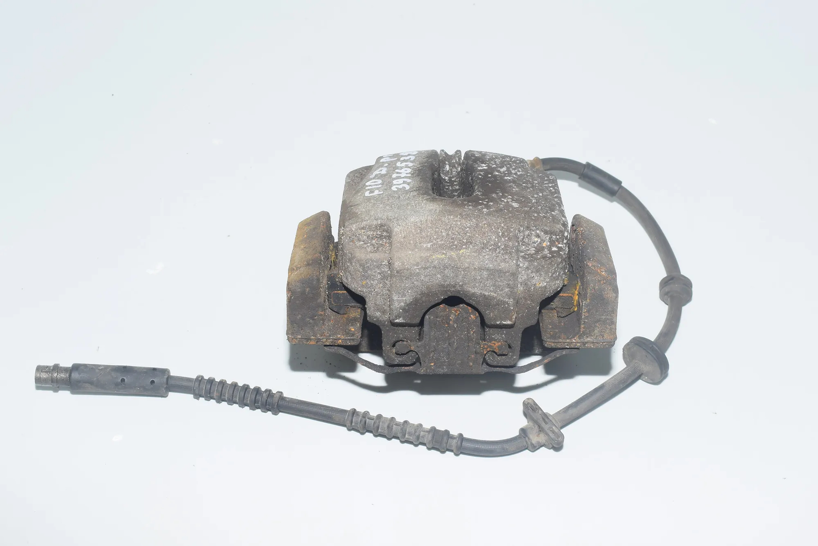Front Right Brake Caliper · BMW 5 5 (F10) (2009 - 2016) 520 d (2010 - 2014, 2.0 L, 135 kW) 2010 – 2
