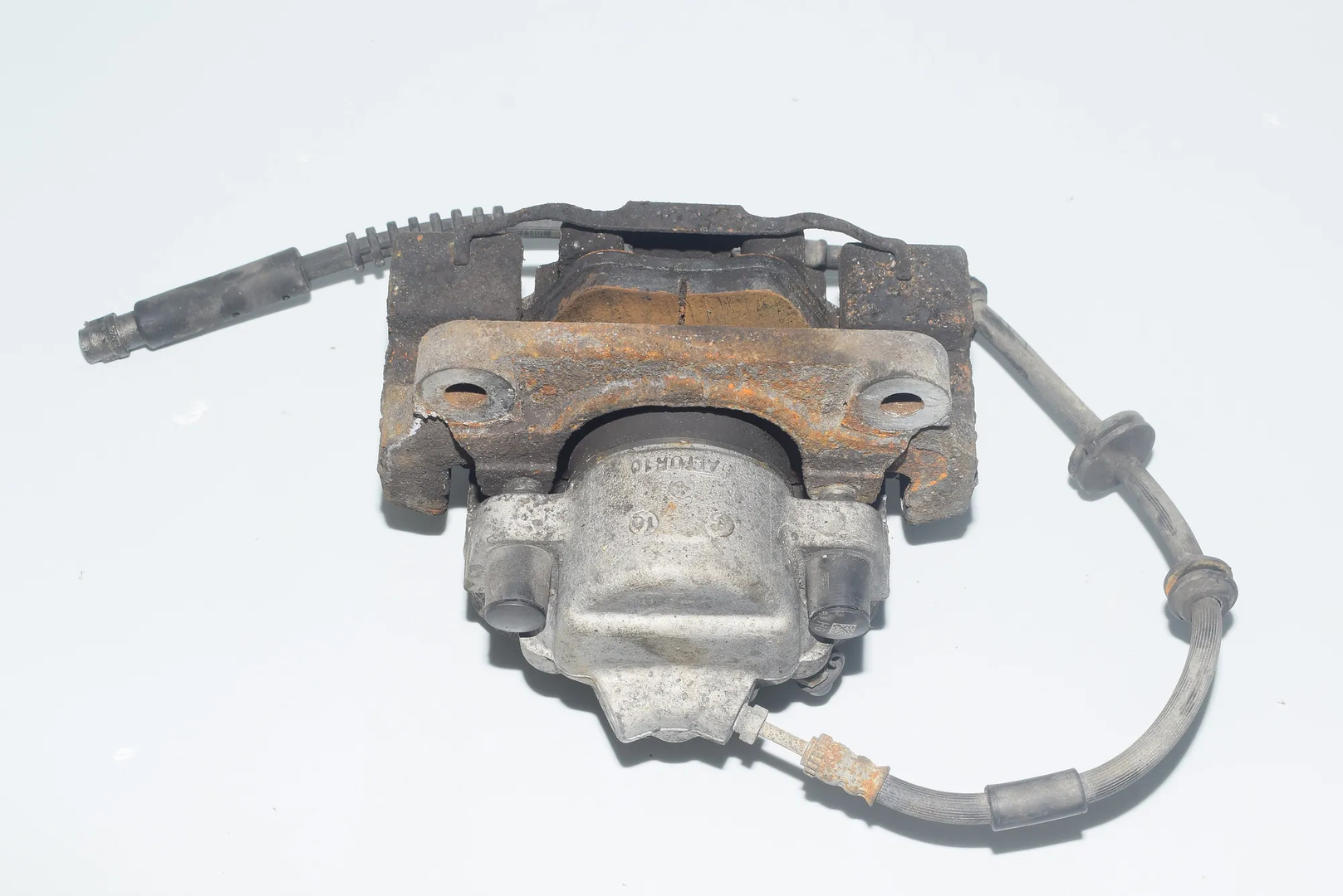 Front Right Brake Caliper · BMW 5 5 (F10) (2009 - 2016) 520 d (2010 - 2014, 2.0 L, 135 kW) 2010 – 3