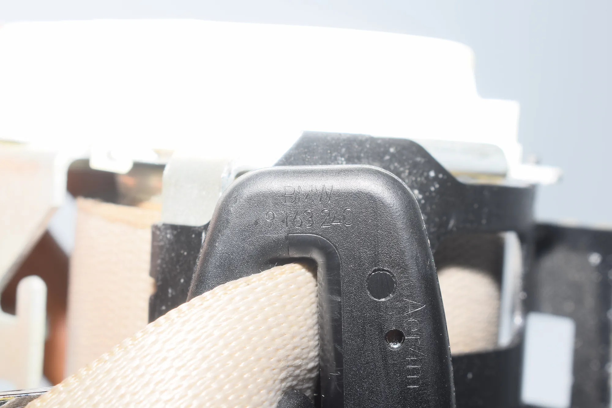 Rear Left Seatbelt – OEM 9163240 · BMW 5 (F10) 520 d 2010 – 5