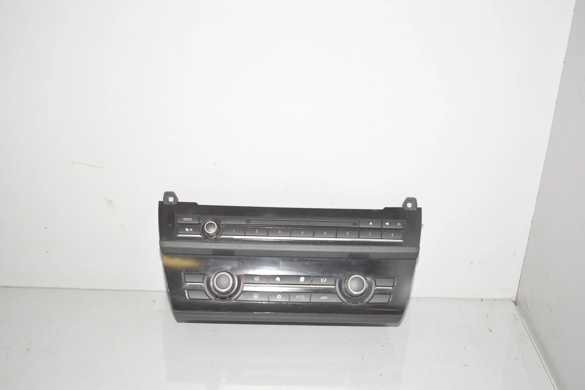 Climate Control Unit – OEM 9241244 · BMW 5 (F10) 520 d 2010 – 4
