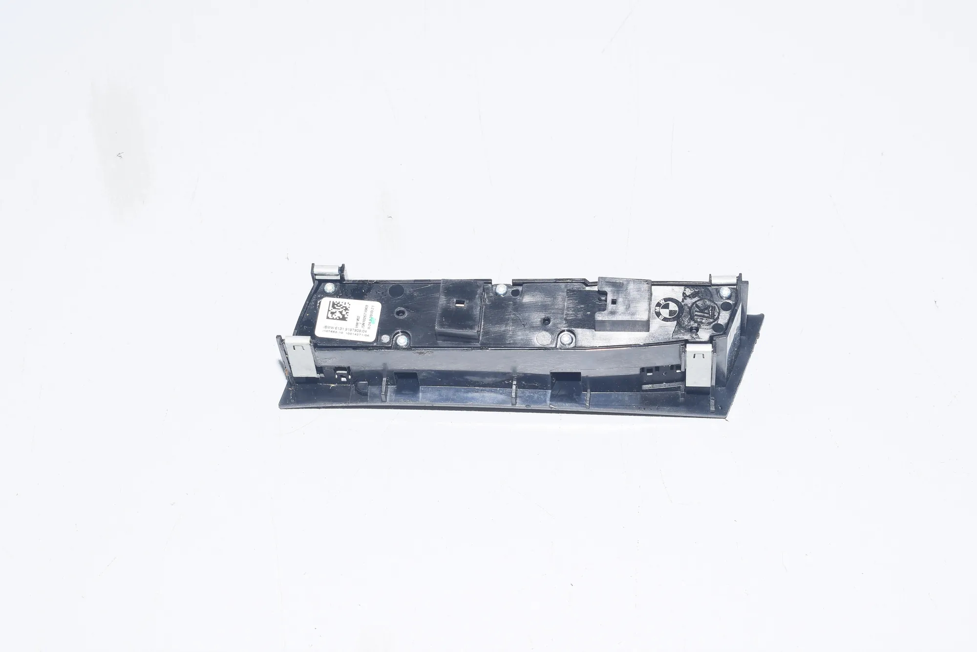 Button Switch Panel – OEM 9197909 · BMW 5 (F10) 520 d 2010 – 3
