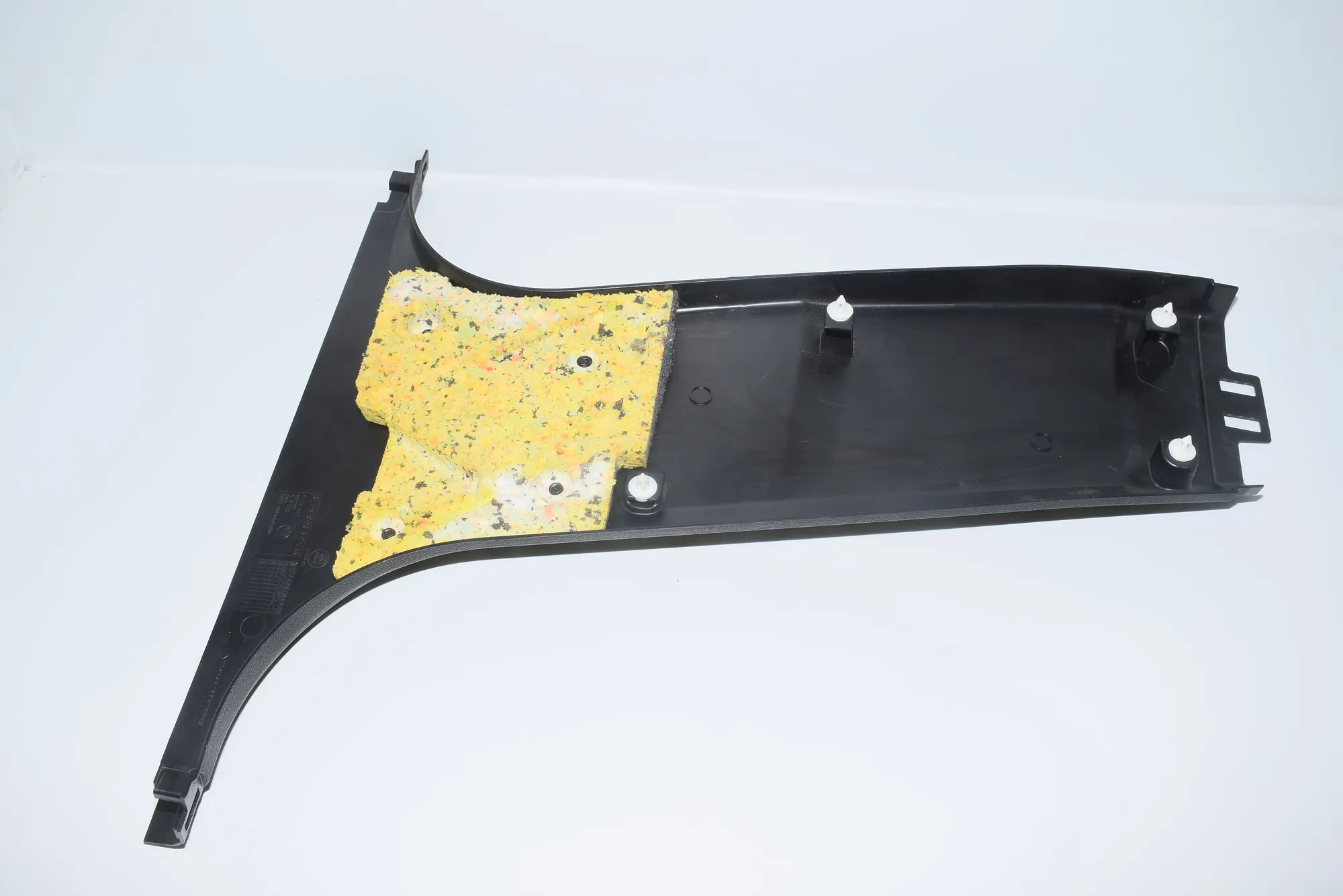Right Side B Pillar Trim – OEM 9116352 · BMW 5 (F10) 520 d 2010 – 3