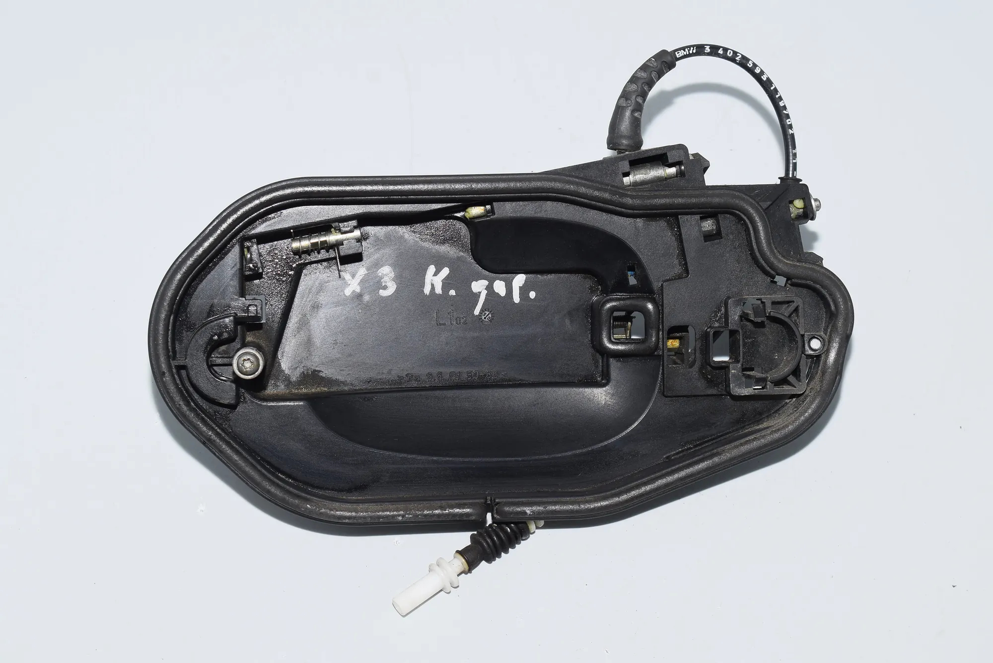 Rear Left Door Interior Handle Frame – OEM 3330983 · BMW X3 (E83) 2.0 d 2005