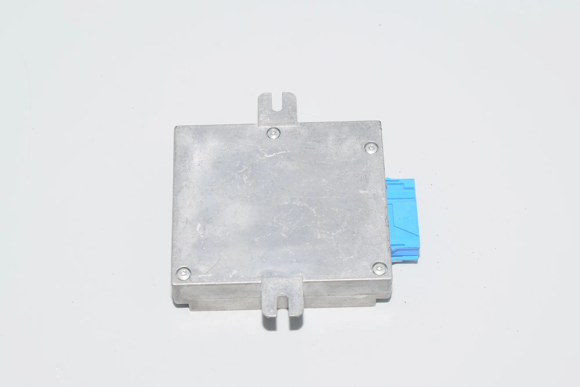 Other Control Units – OEM 6915047 · BMW X5 (E53) BMW X5 (E53) 2000 – 3
