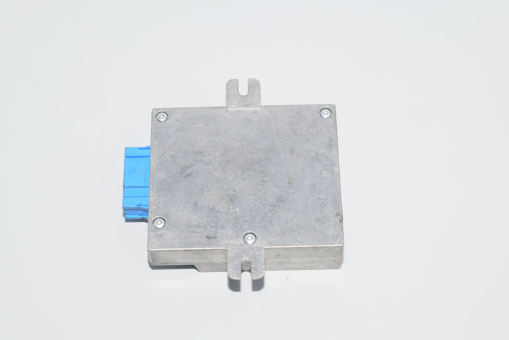 Other Control Units – OEM 6915047 · BMW 5 (E39) BMW 5 (E39) 2000 – 4