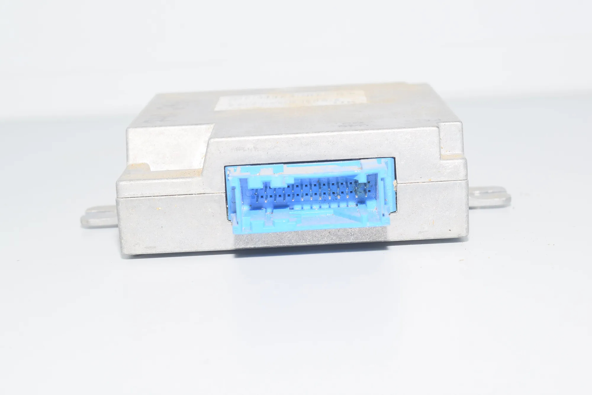 Other Control Units – OEM 6913350 · BMW 7 (E38) BMW 7 (E38) 2000 – 4